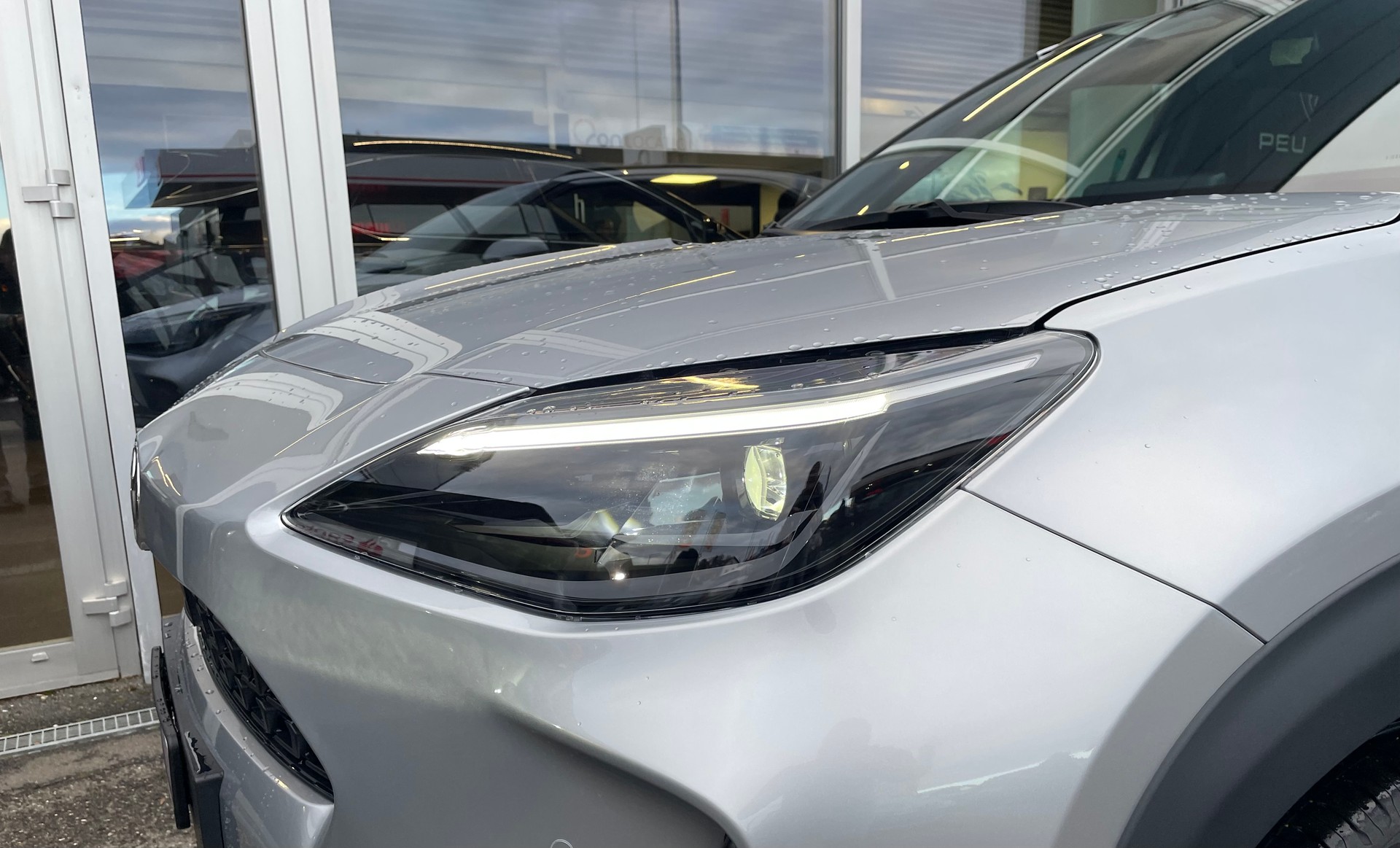 TOYOTA Yaris Cross 1.5 Trend e-CVT-showroom-element-1