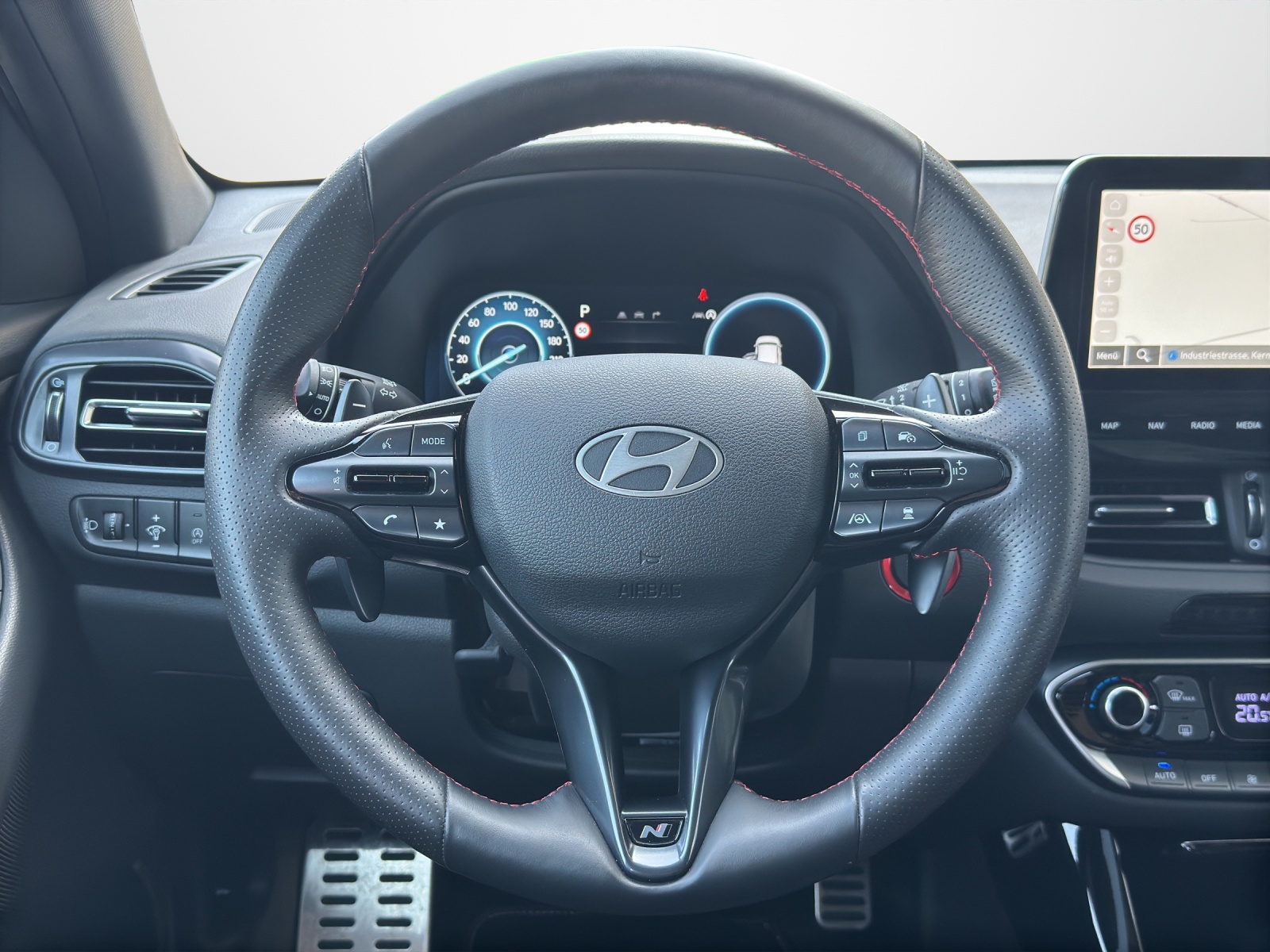 HYUNDAI i30 Wagon 1.5 T-GDi N-Line Lux.-image-11