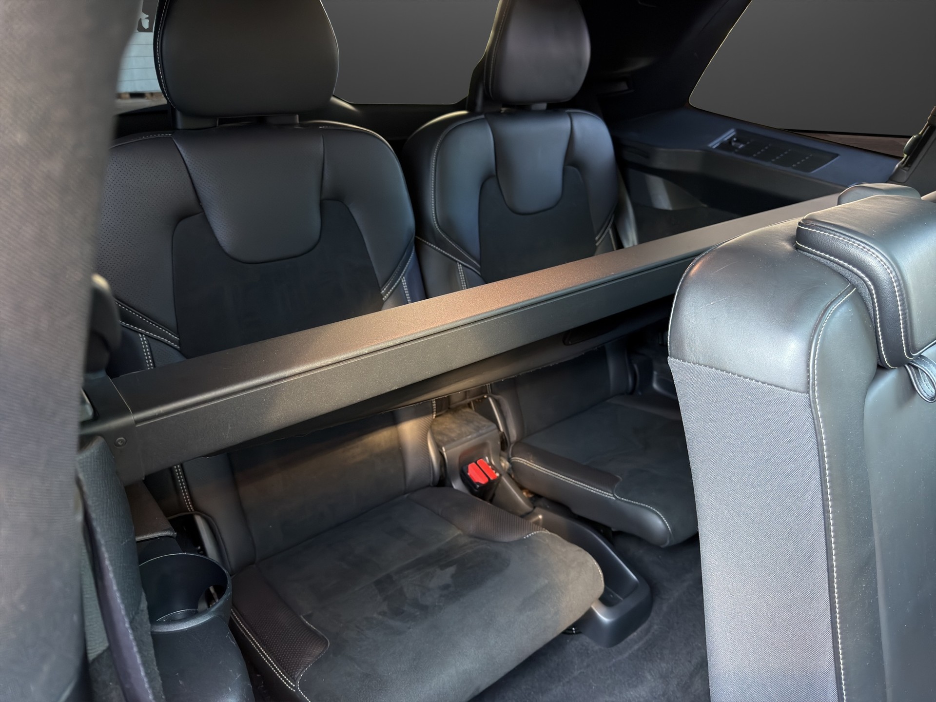 VOLVO XC90 T8 AWD R-Design Geartronic Pano/7 Plätze-image-15