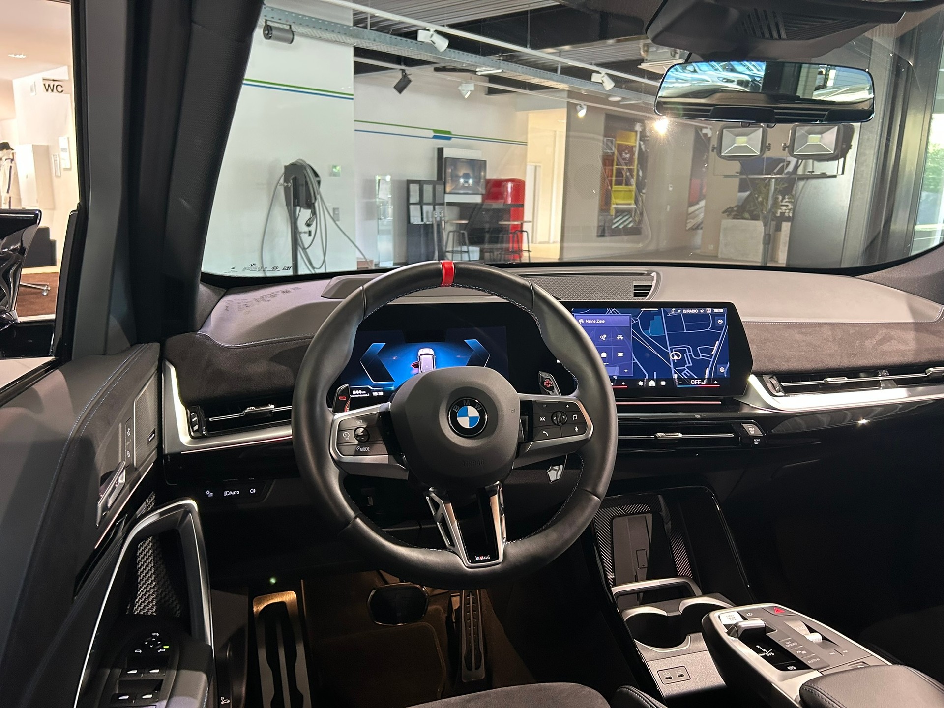 BMW X1 xDrive M35i-image-23