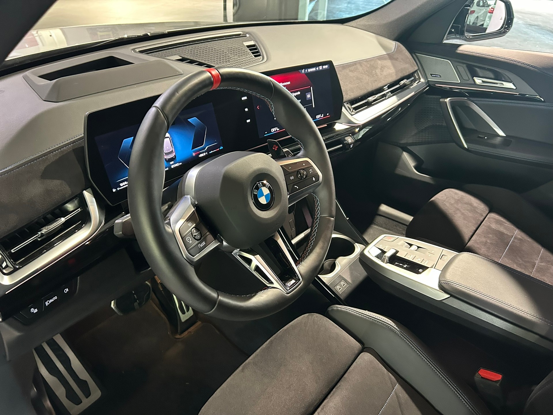 BMW X1 xDrive M35i-image-20