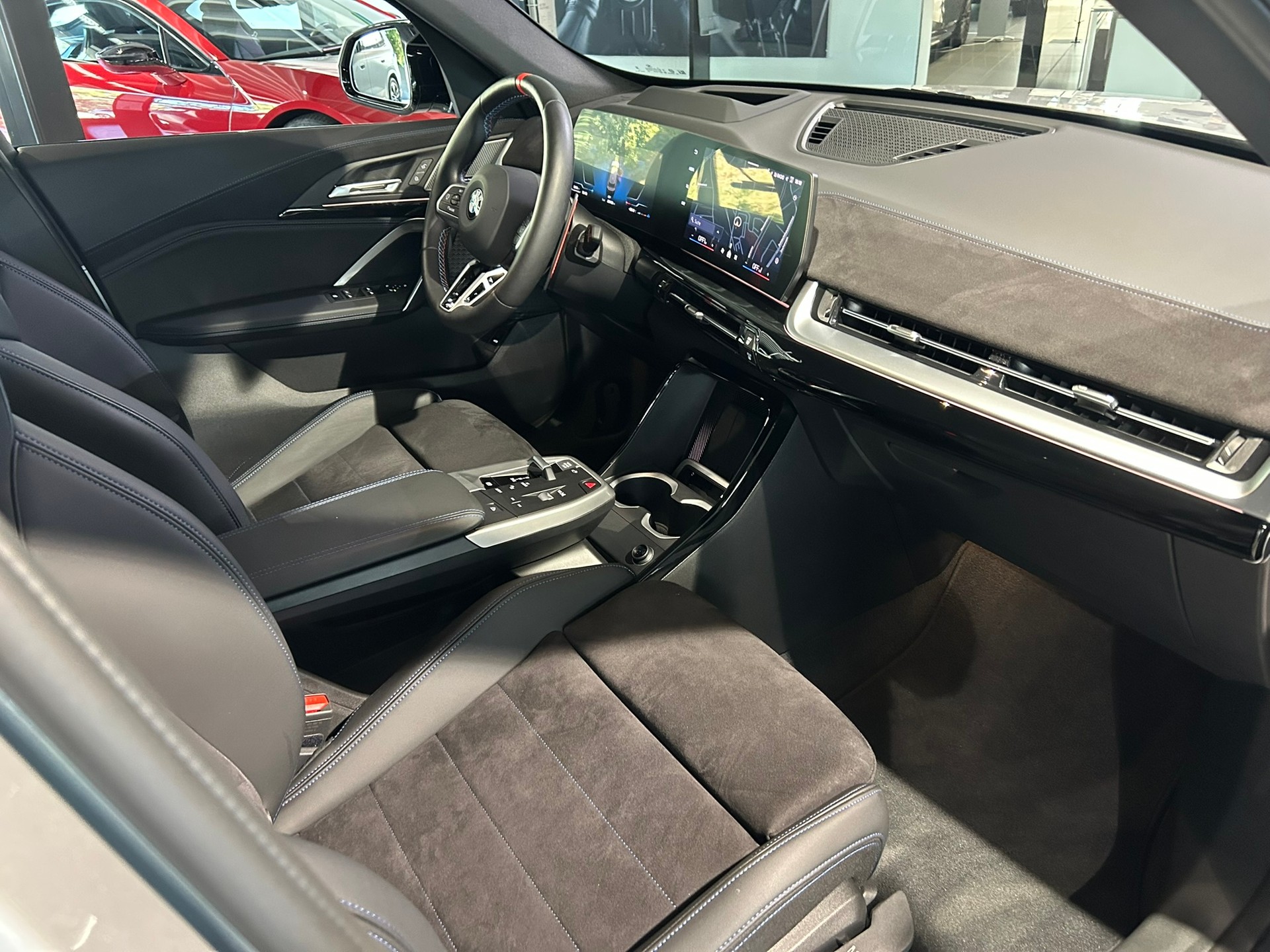 BMW X1 xDrive M35i-image-25