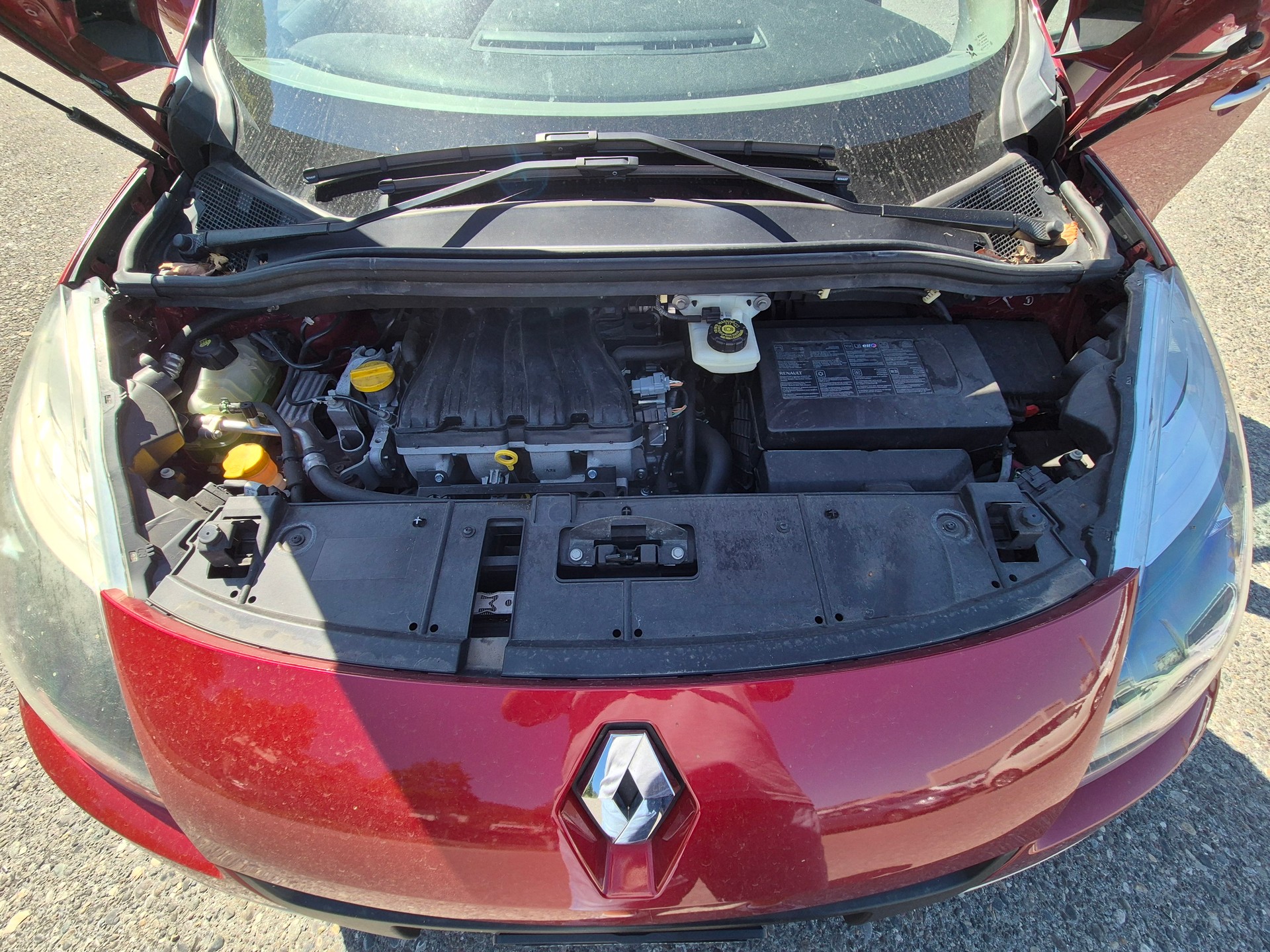 RENAULT Scénic 2.0 16V Dynamique X-Tronic CVT-image-11