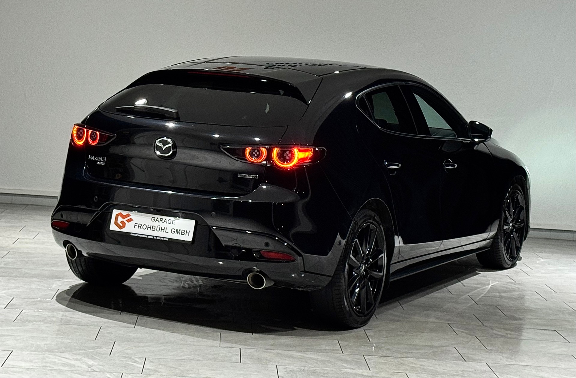 MAZDA 3 Hatchback SKYACTIV-X M Hybrid 180 Ambition Plus AWD | AHK |-showroom-element-3