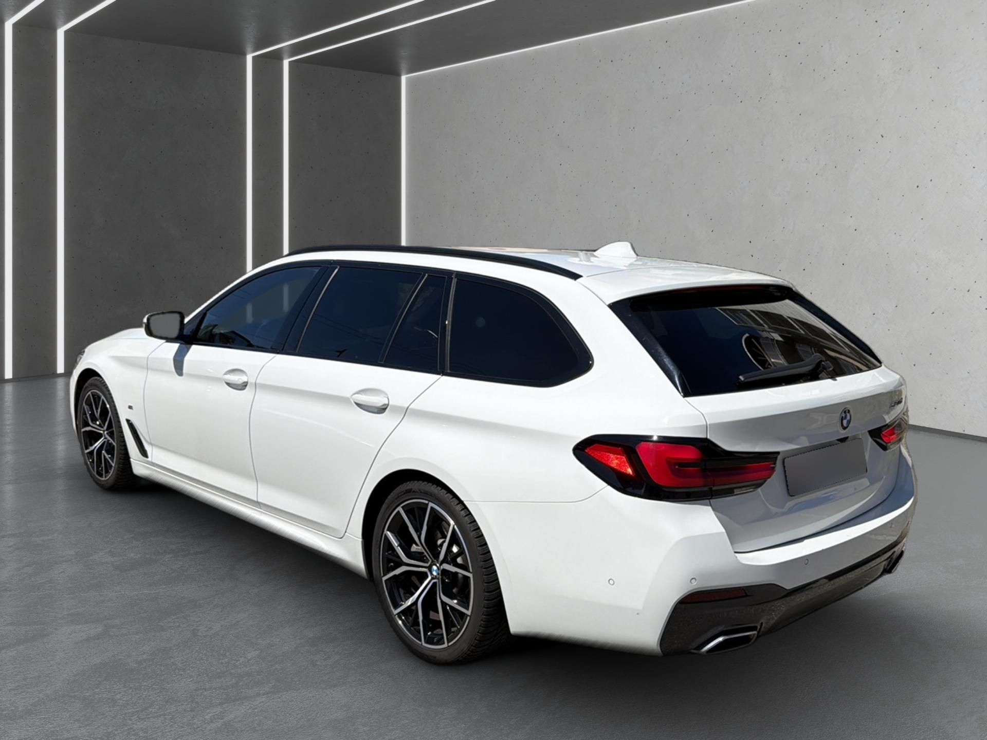 BMW 520 d 48 V Touring Aut.-showroom-element-3