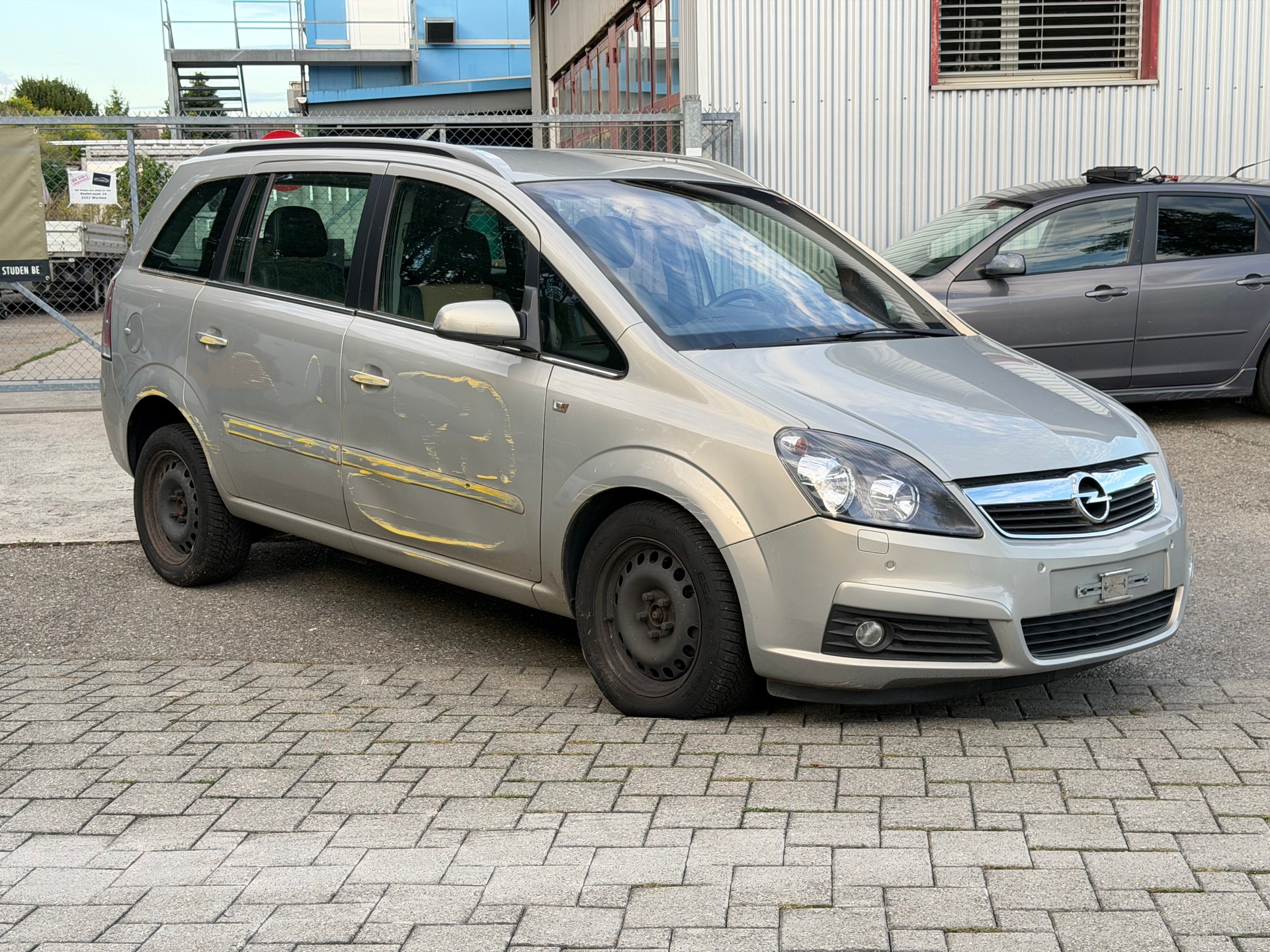OPEL Zafira B22 nivo