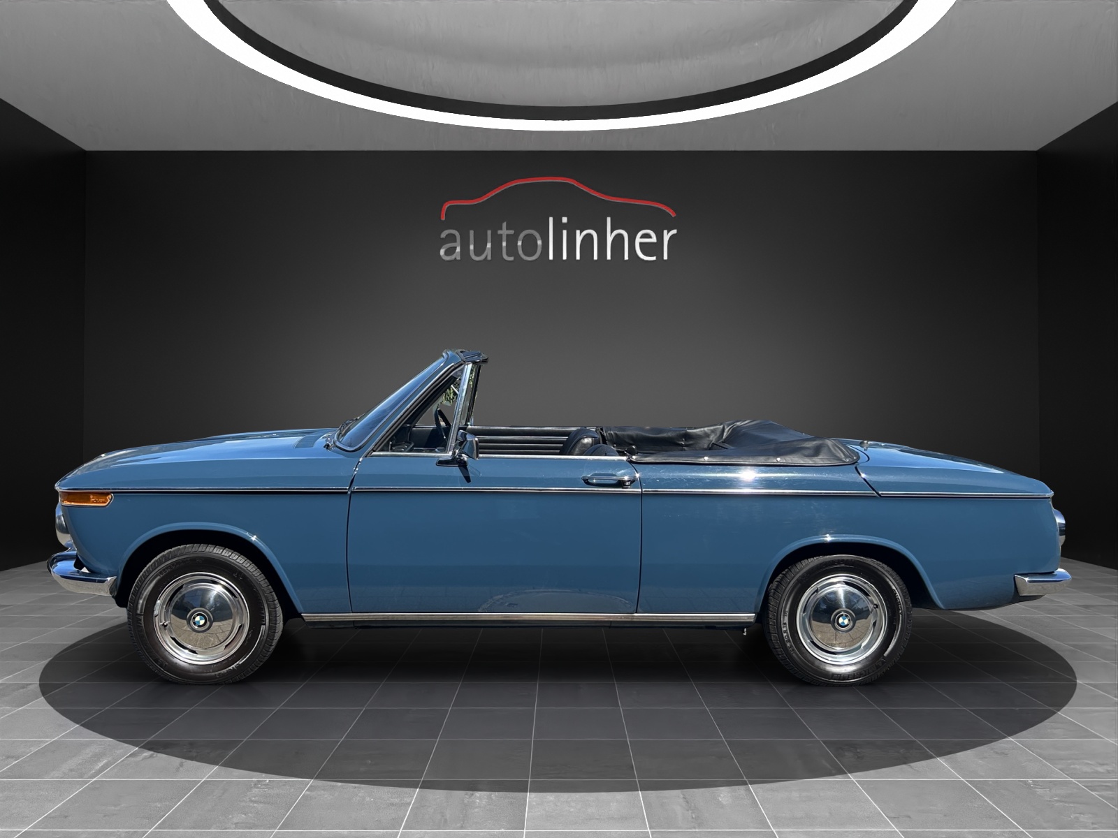 BMW 1600-2 Baur-showroom-element-1