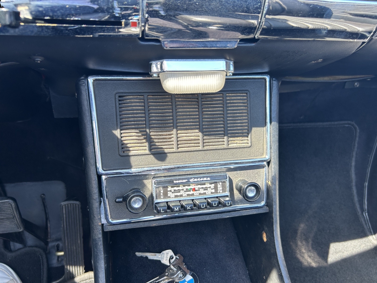BMW 1600-2 Baur-image-9