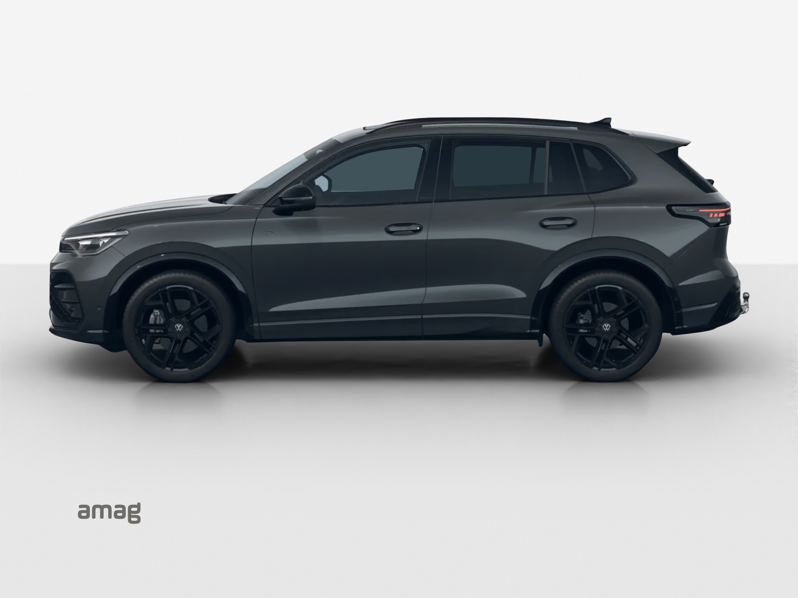 VW Tiguan 2.0 TSI DSG R-Line 4Motion-showroom-element-1