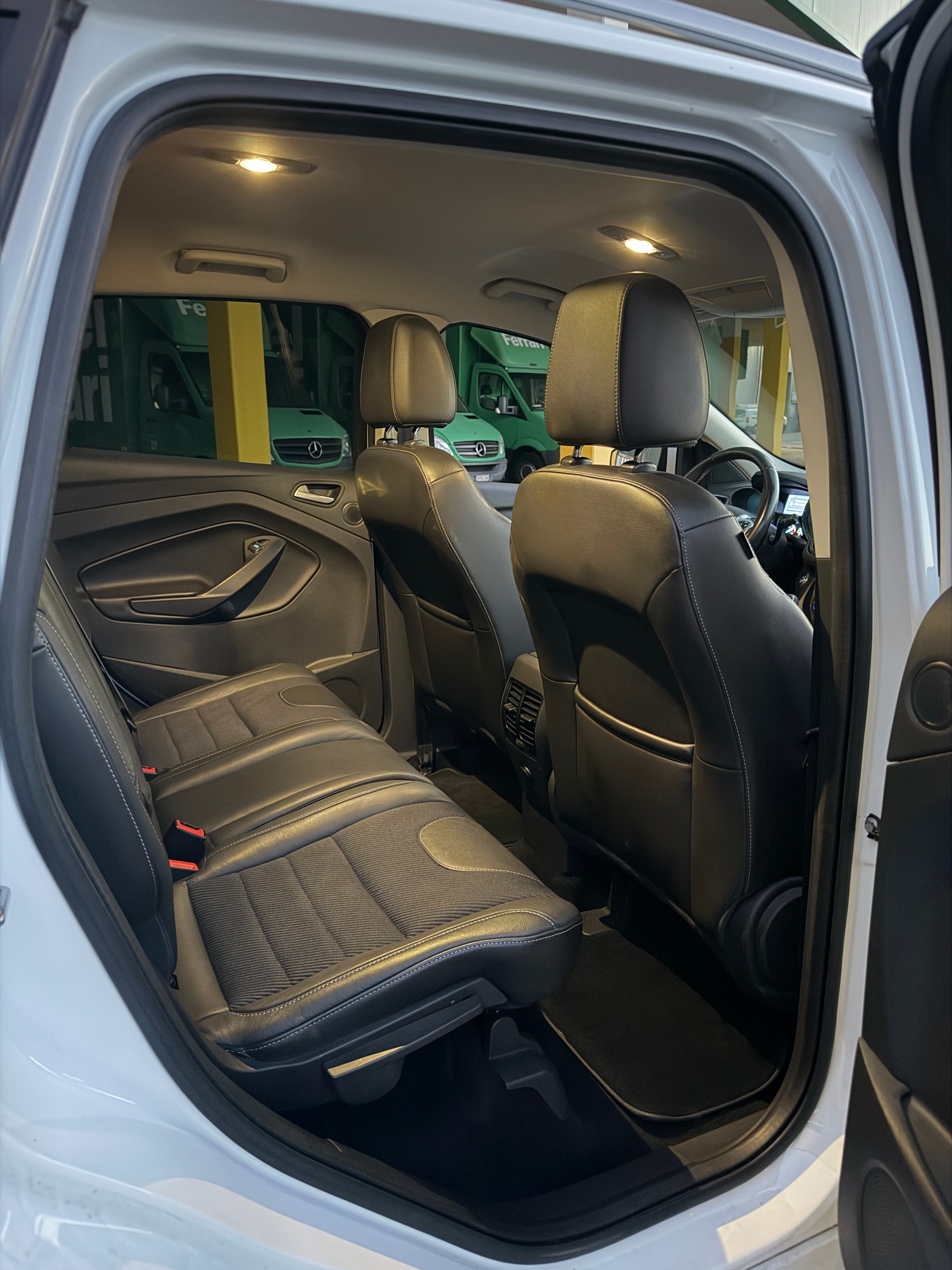 FORD Kuga 2.0 TDCi Titanium 4WD-image-14