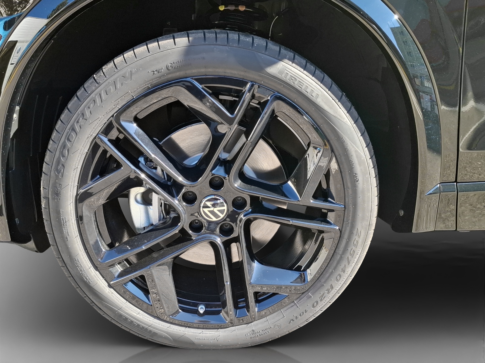 VW Tiguan 2.0 TSI DSG R-Line United 4Motion-image-14