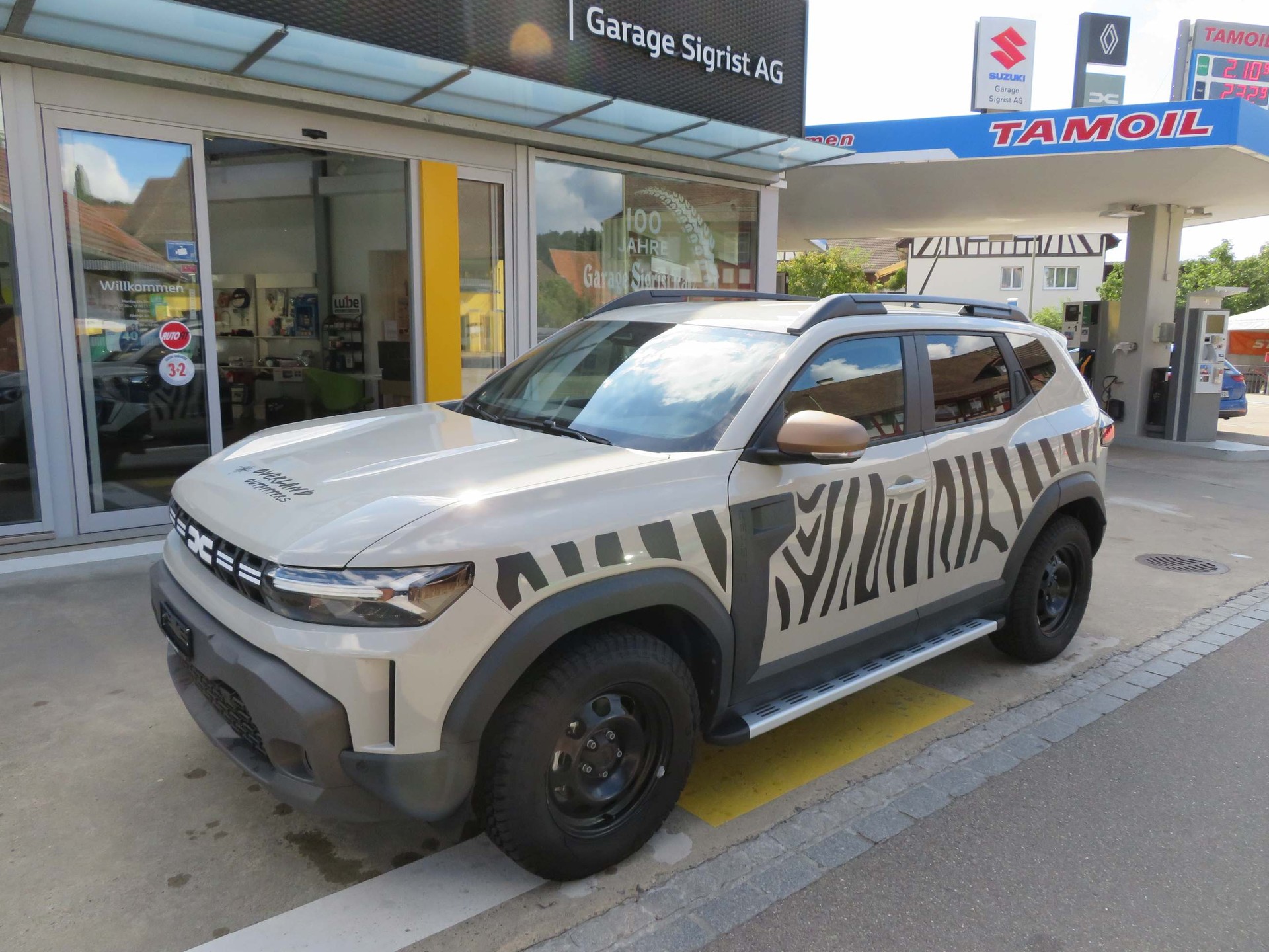 DACIA Duster 1.6 Hybrid Extreme-showroom-element-1