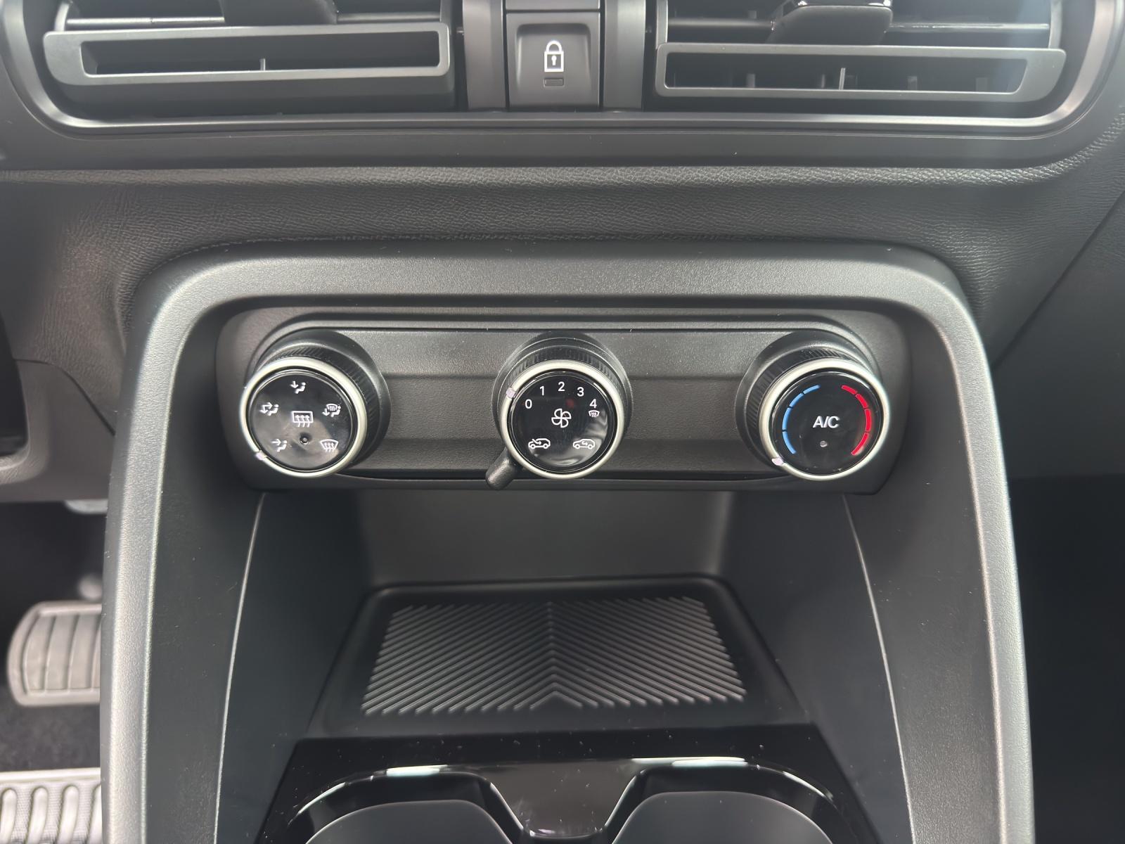 CITROEN C3 1.2 Hybrid 110 Plus-image-14