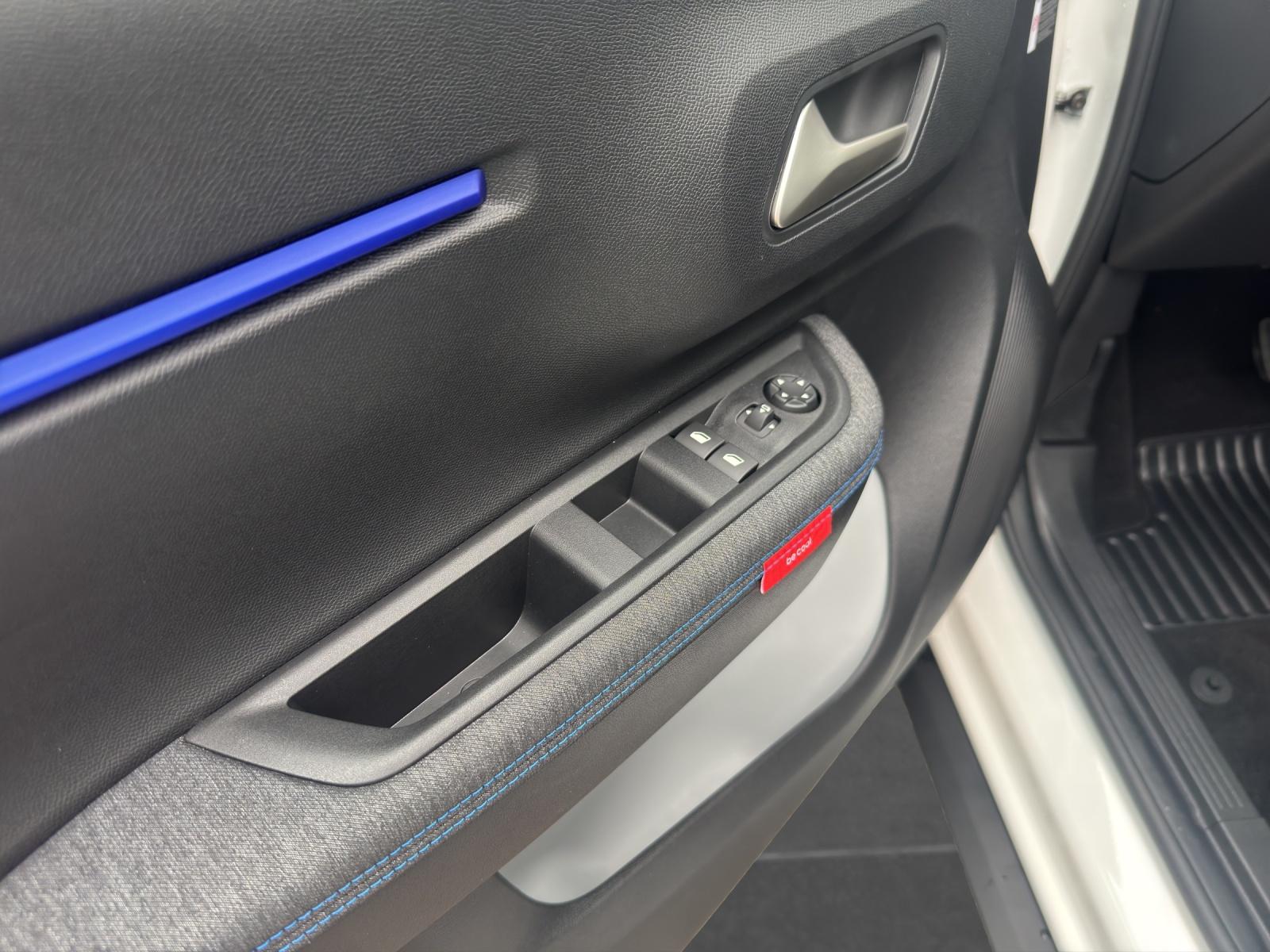 CITROEN C3 1.2 Hybrid 110 Plus-image-10