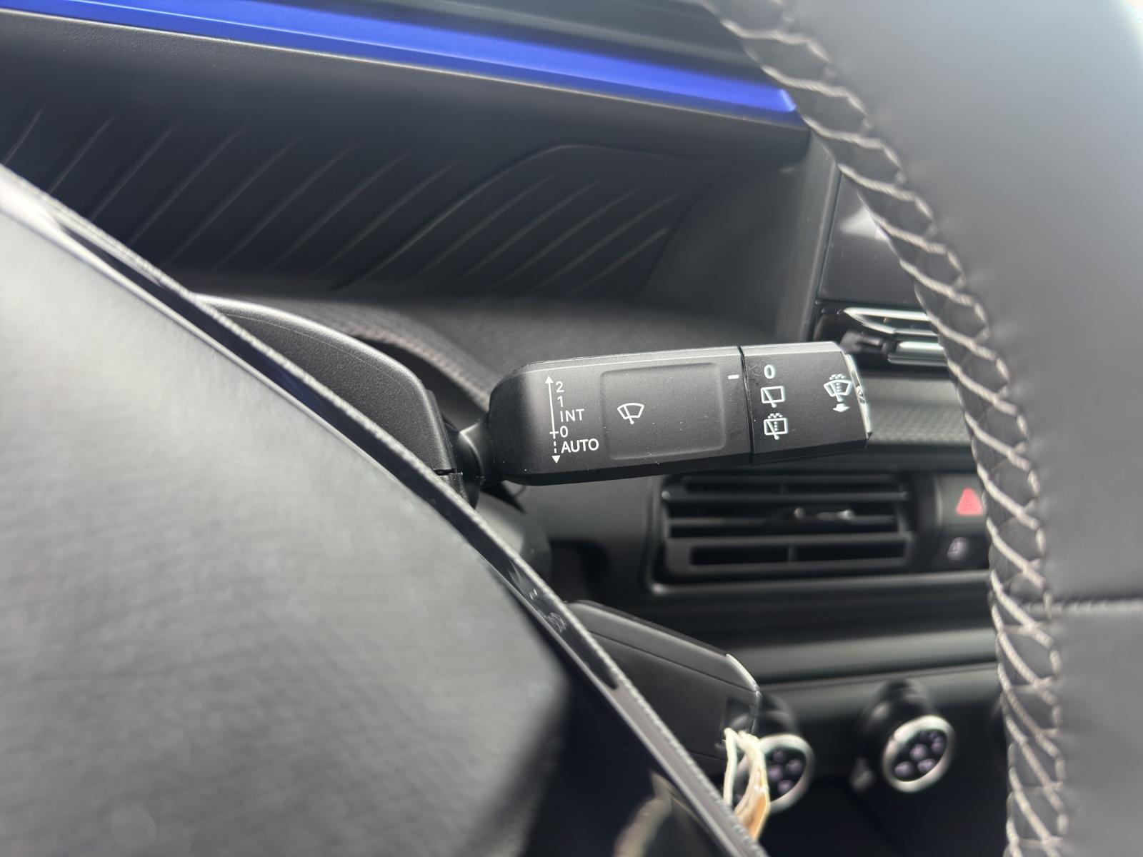 CITROEN C3 1.2 Hybrid 110 Plus-image-17