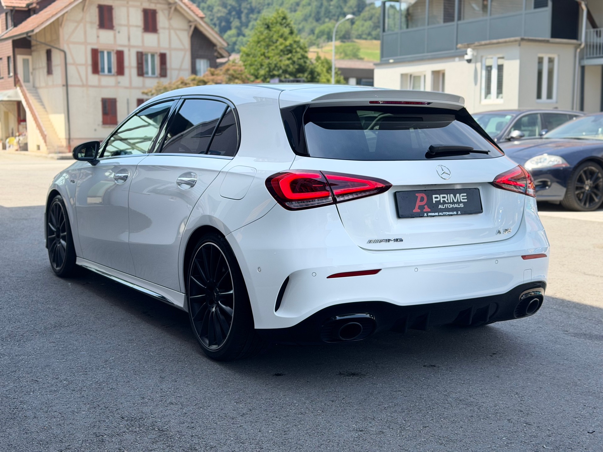 MERCEDES-BENZ A 35 AMG 4Matic Edition 1 Speedshift-image-5