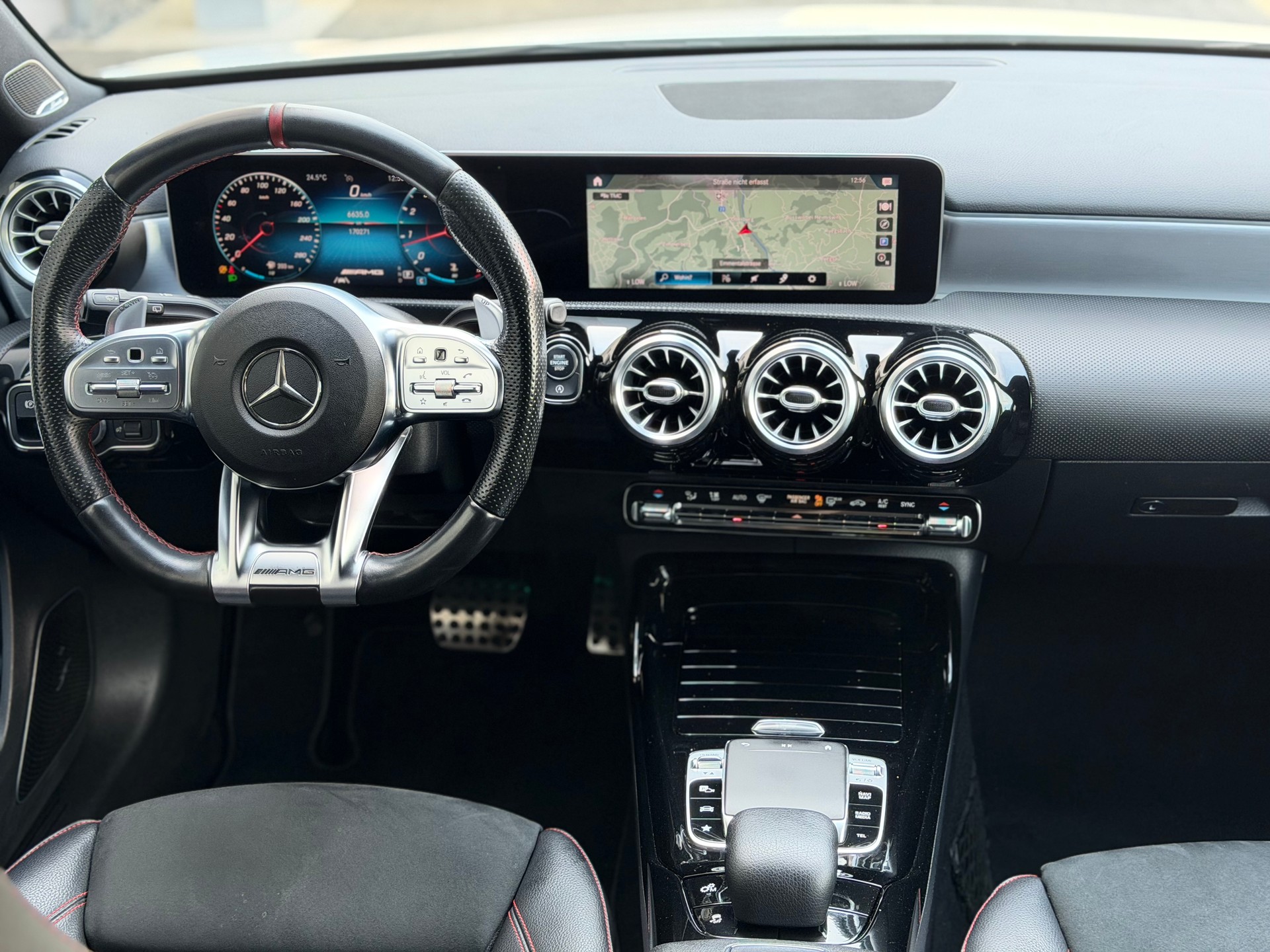 MERCEDES-BENZ A 35 AMG 4Matic Edition 1 Speedshift-image-7