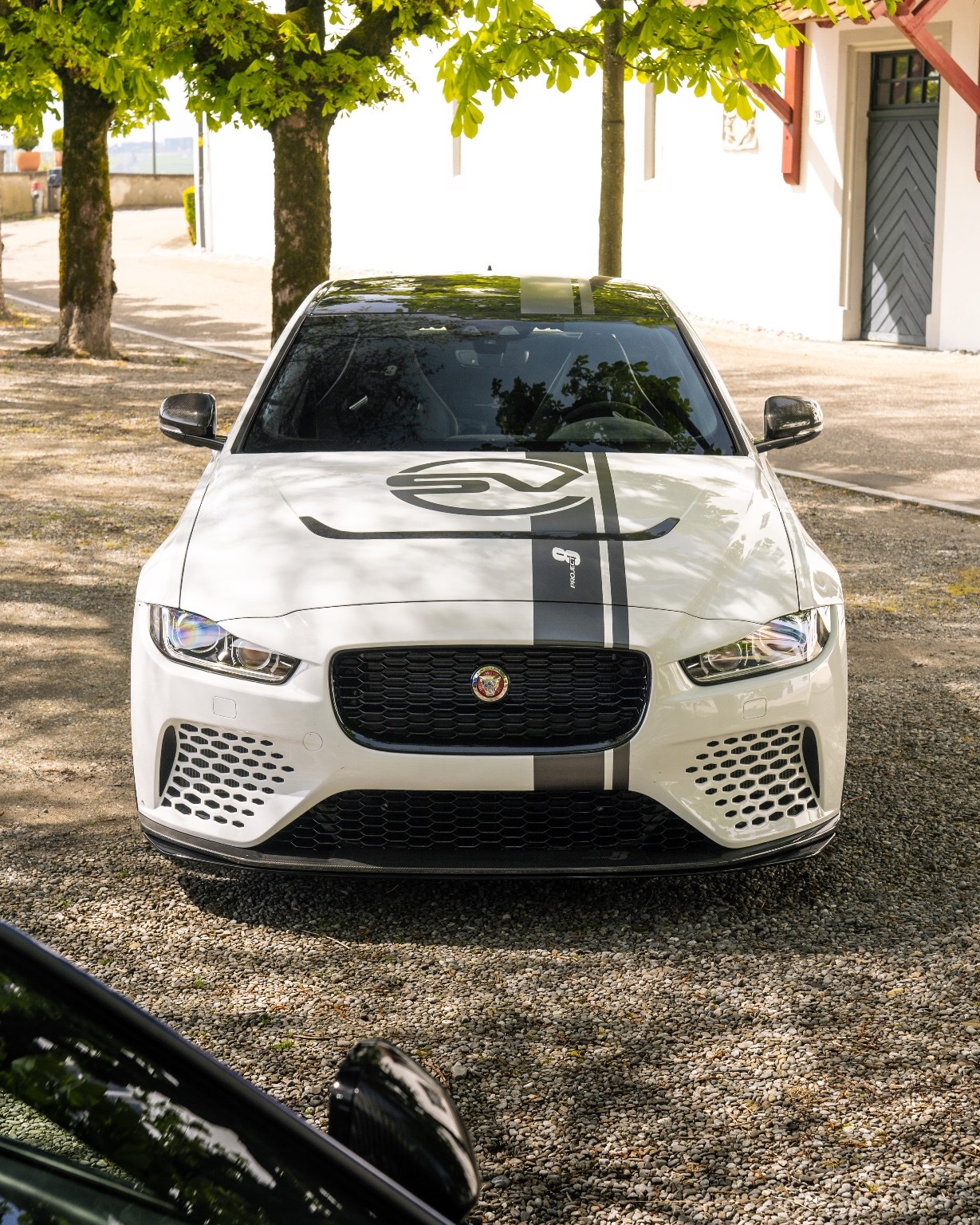 JAGUAR XE SVO Project 8, 1/62 weltweit mit Werksgarantie bis 8.27!-image-2