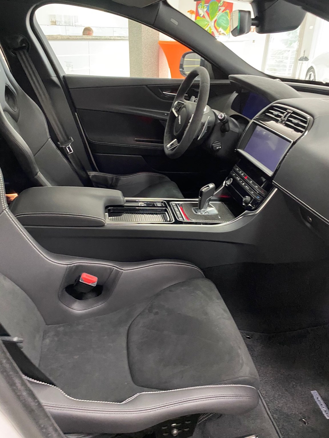 JAGUAR XE SVO Project 8, 1/62 weltweit mit Werksgarantie bis 8.27!-image-8