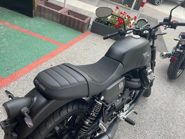 MOTO GUZZI V7 IV 850 Stone-image-6