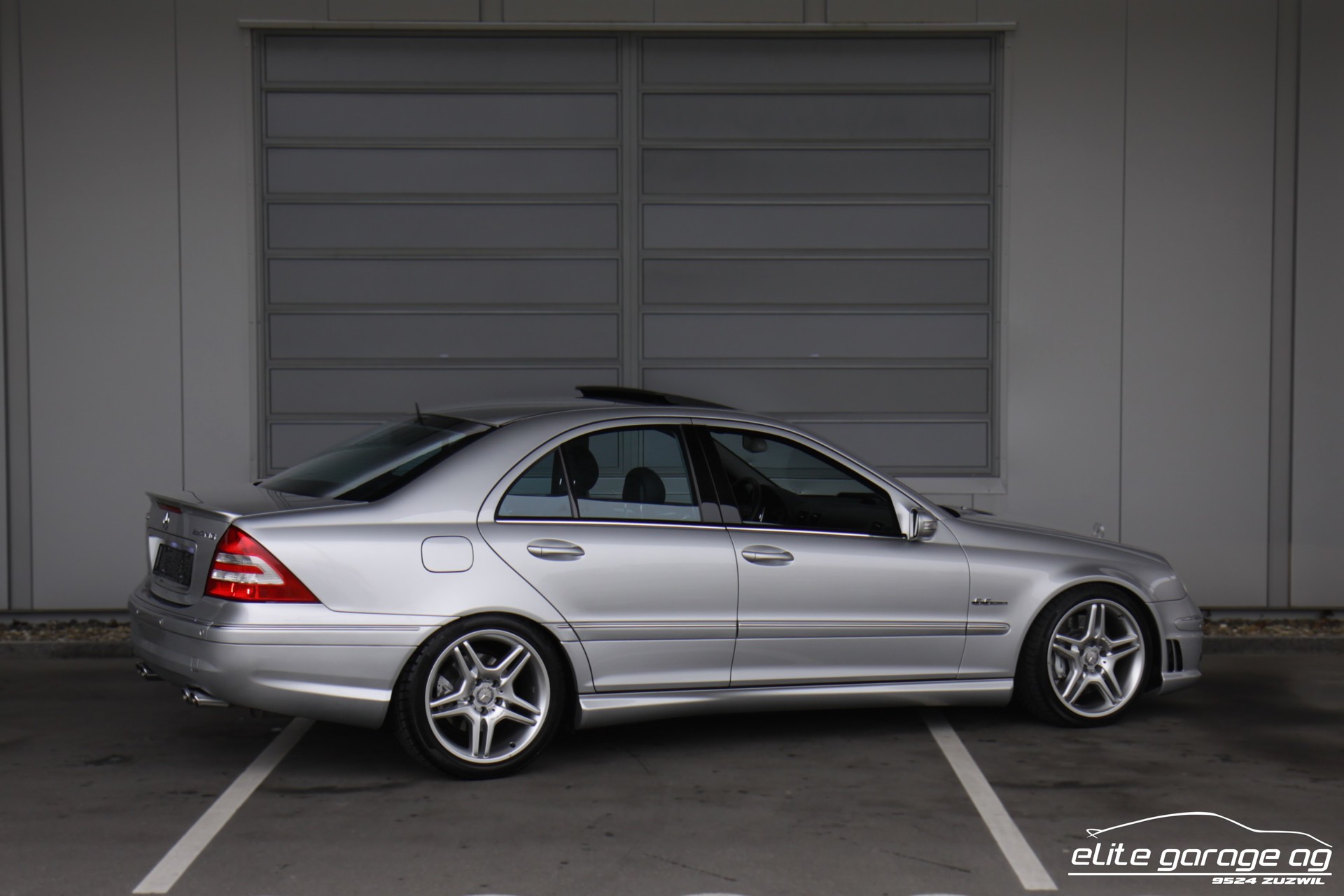 MERCEDES-BENZ C 55 AMG Automatic LIEBHABERFAHRZEUG-image-4