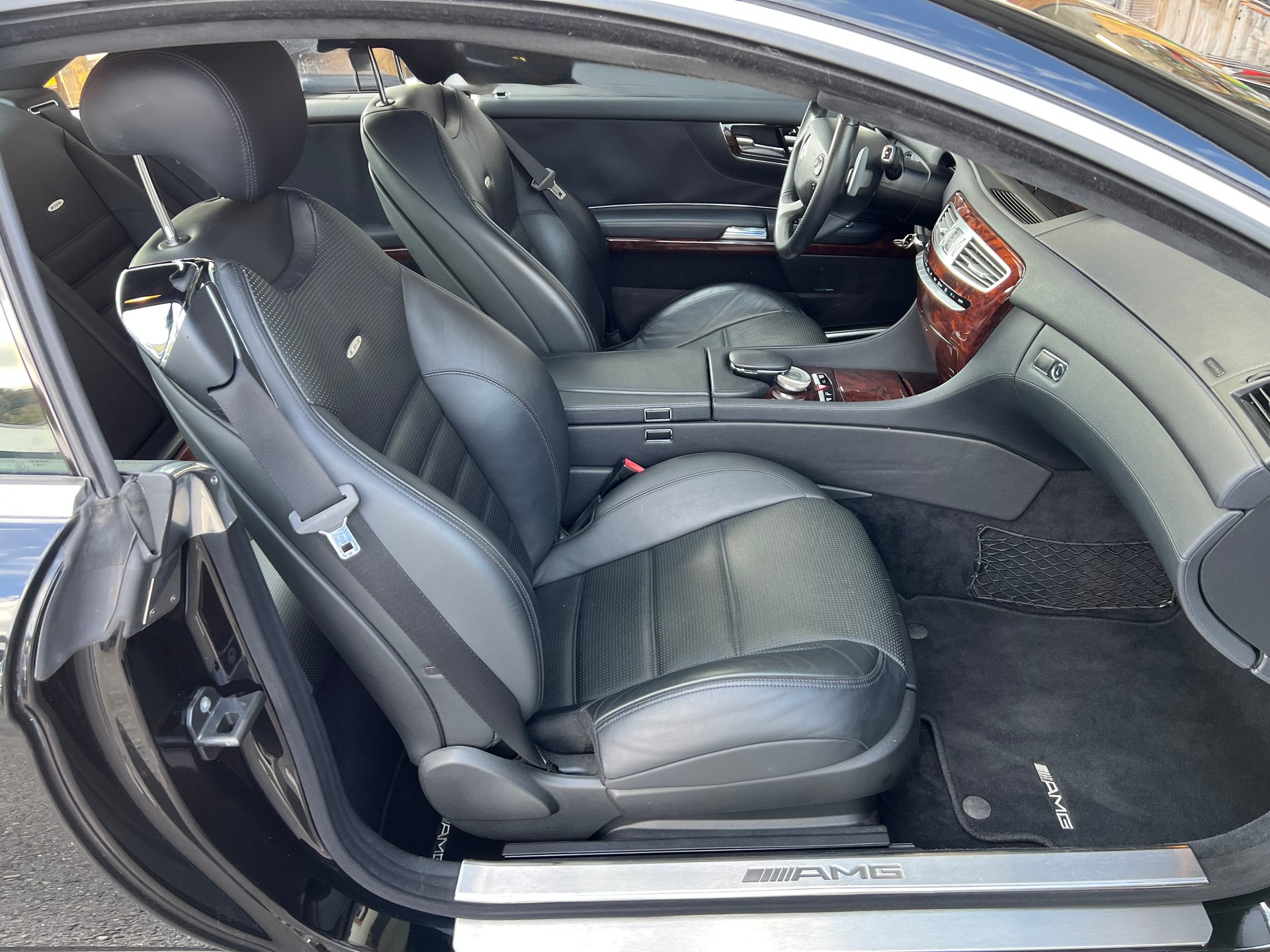 MERCEDES-BENZ CL 63 AMG 7G-Tronic-image-16