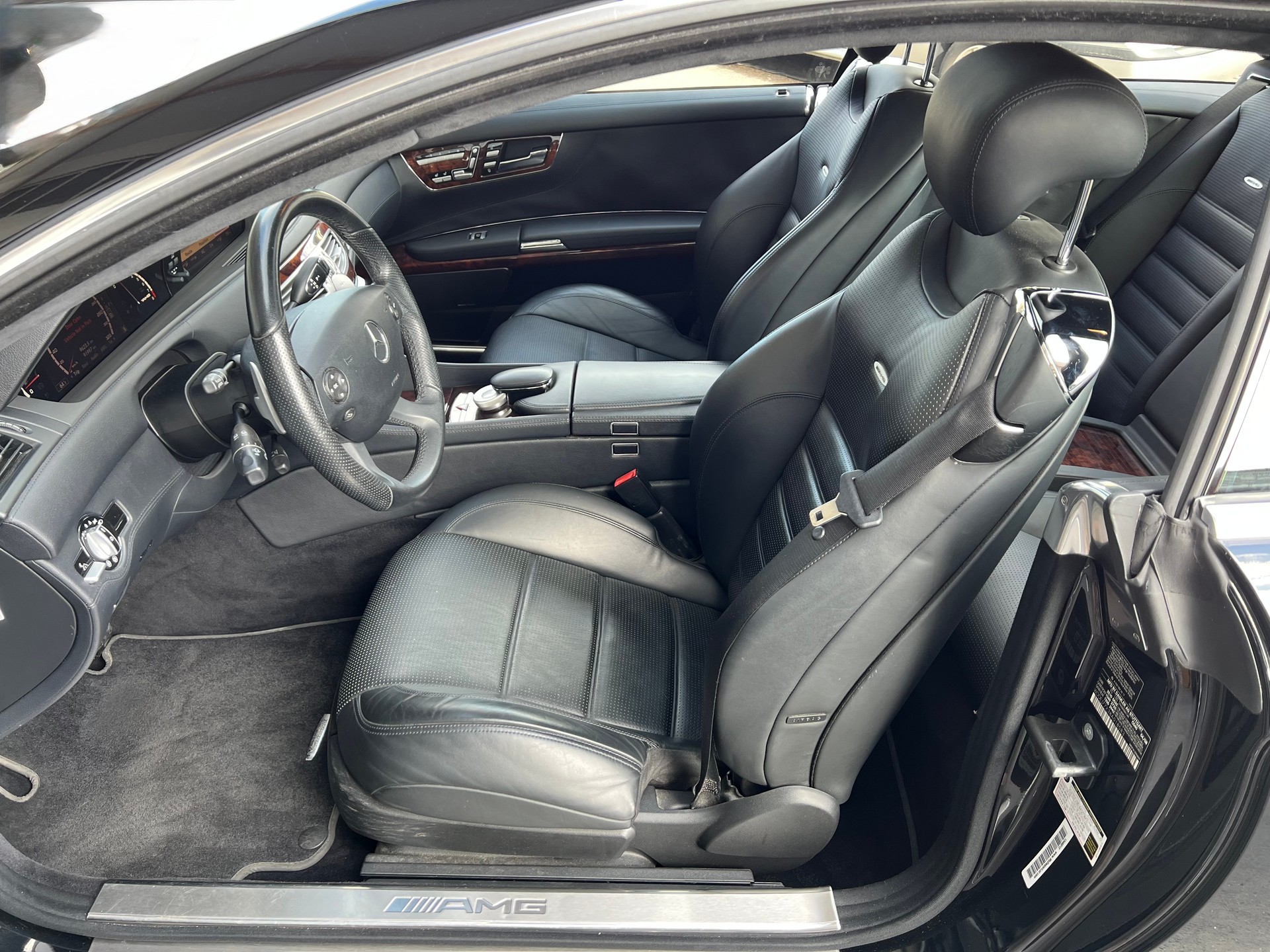 MERCEDES-BENZ CL 63 AMG 7G-Tronic-image-9