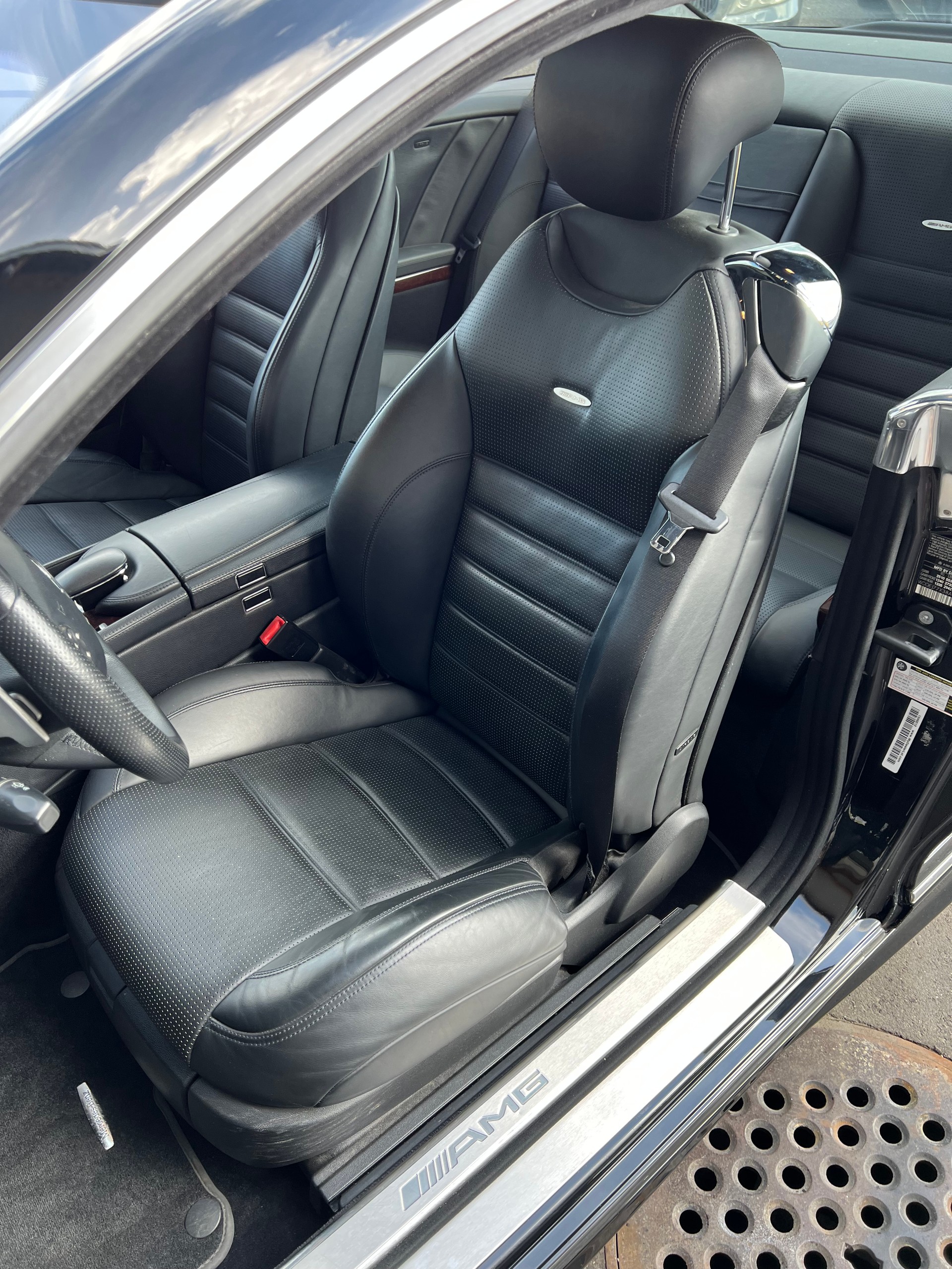 MERCEDES-BENZ CL 63 AMG 7G-Tronic-image-11