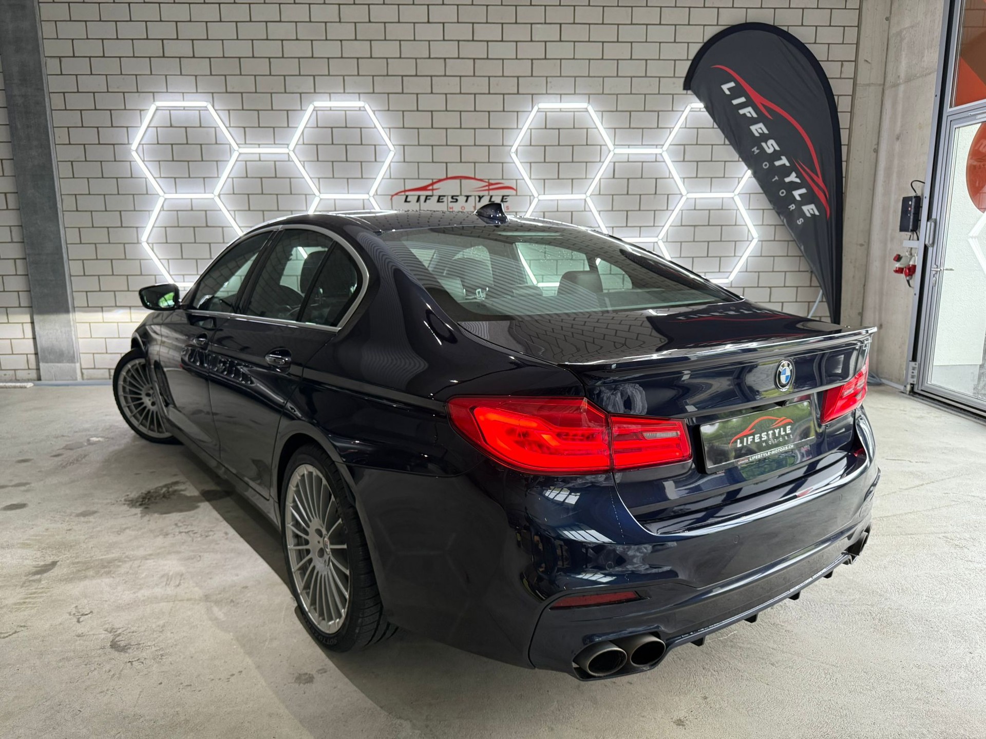 BMW-ALPINA B5 BiTurbo 4.4 V8 xDrive Switch-Tronic-image-2
