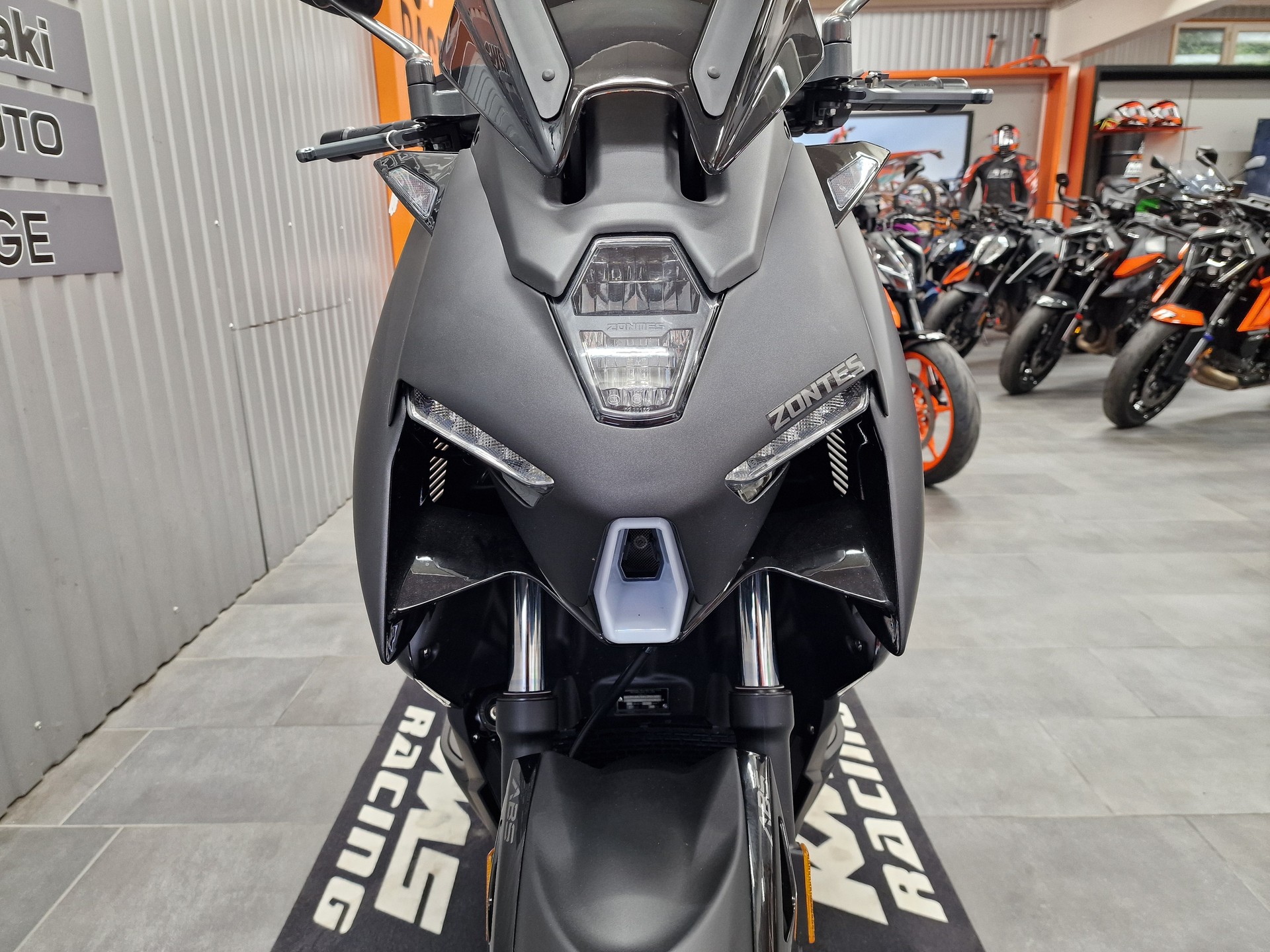 ZONTES 350M-showroom-element-2
