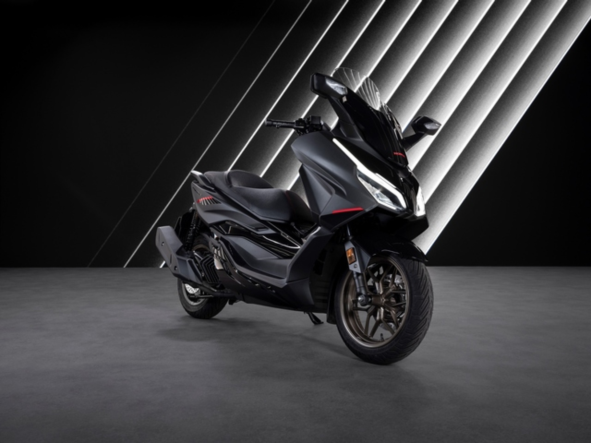 HONDA NSS 125 Forza Special Edition-image-0