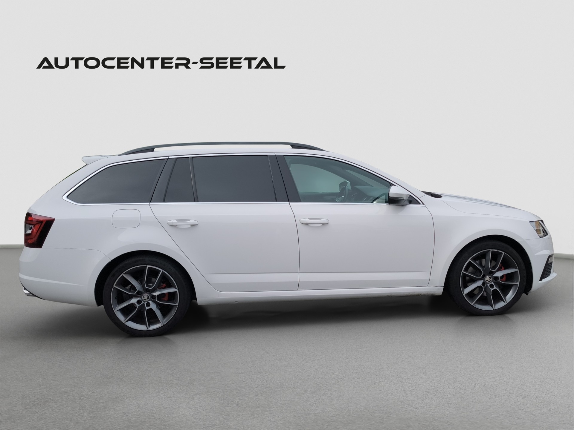 SKODA Octavia Combi 2.0 TDI RS DSG-image-7