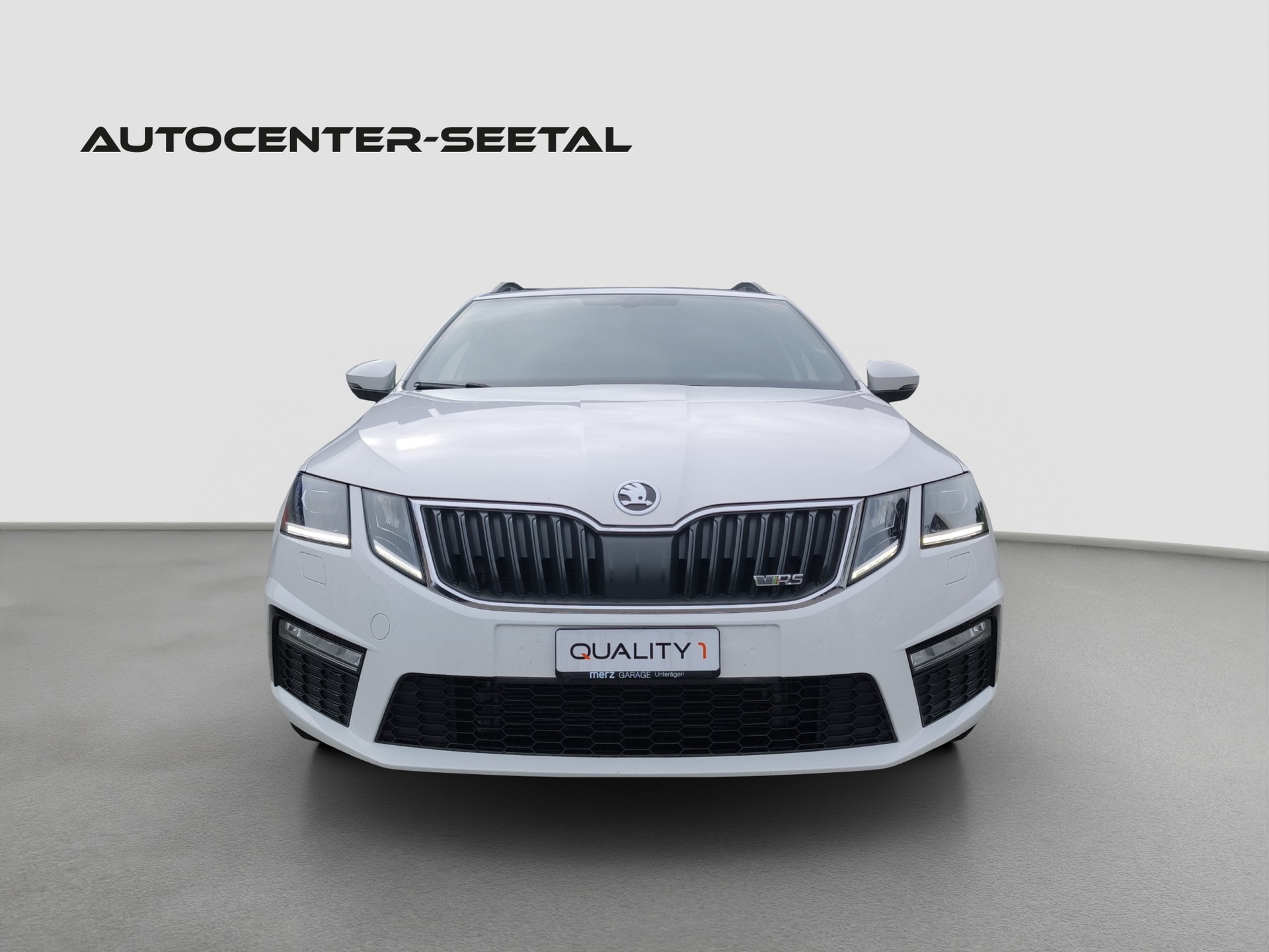 SKODA Octavia Combi 2.0 TDI RS DSG-image-1