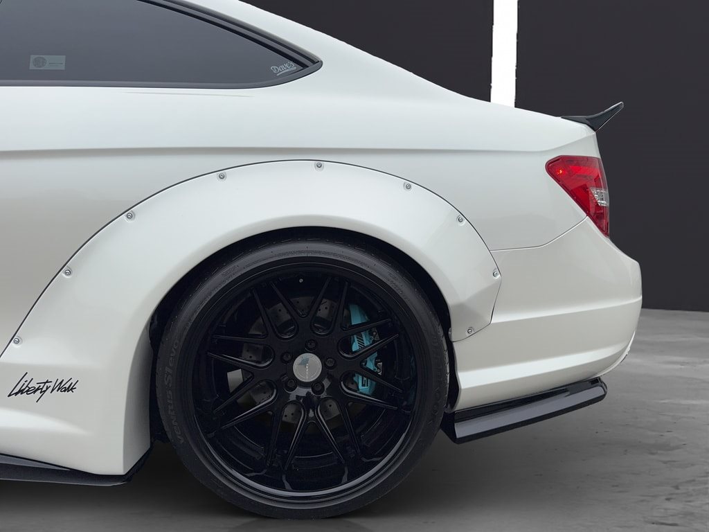 MERCEDES-BENZ C 63 AMG * LIBERTY WALK * ohne OPF *-image-8