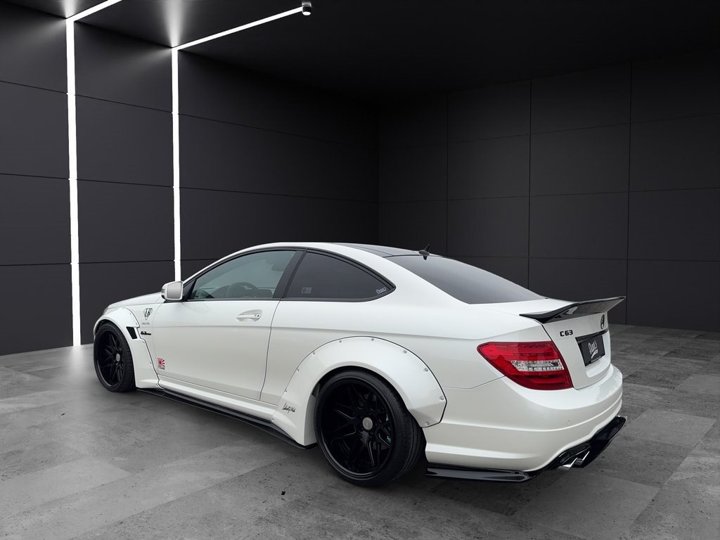 MERCEDES-BENZ C 63 AMG * LIBERTY WALK * ohne OPF *-showroom-element-3