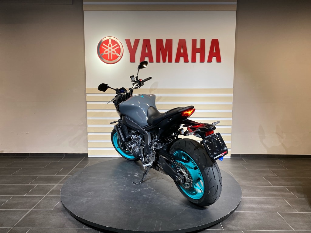 YAMAHA MT-09-image-4