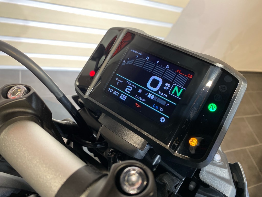 YAMAHA MT-09-image-7