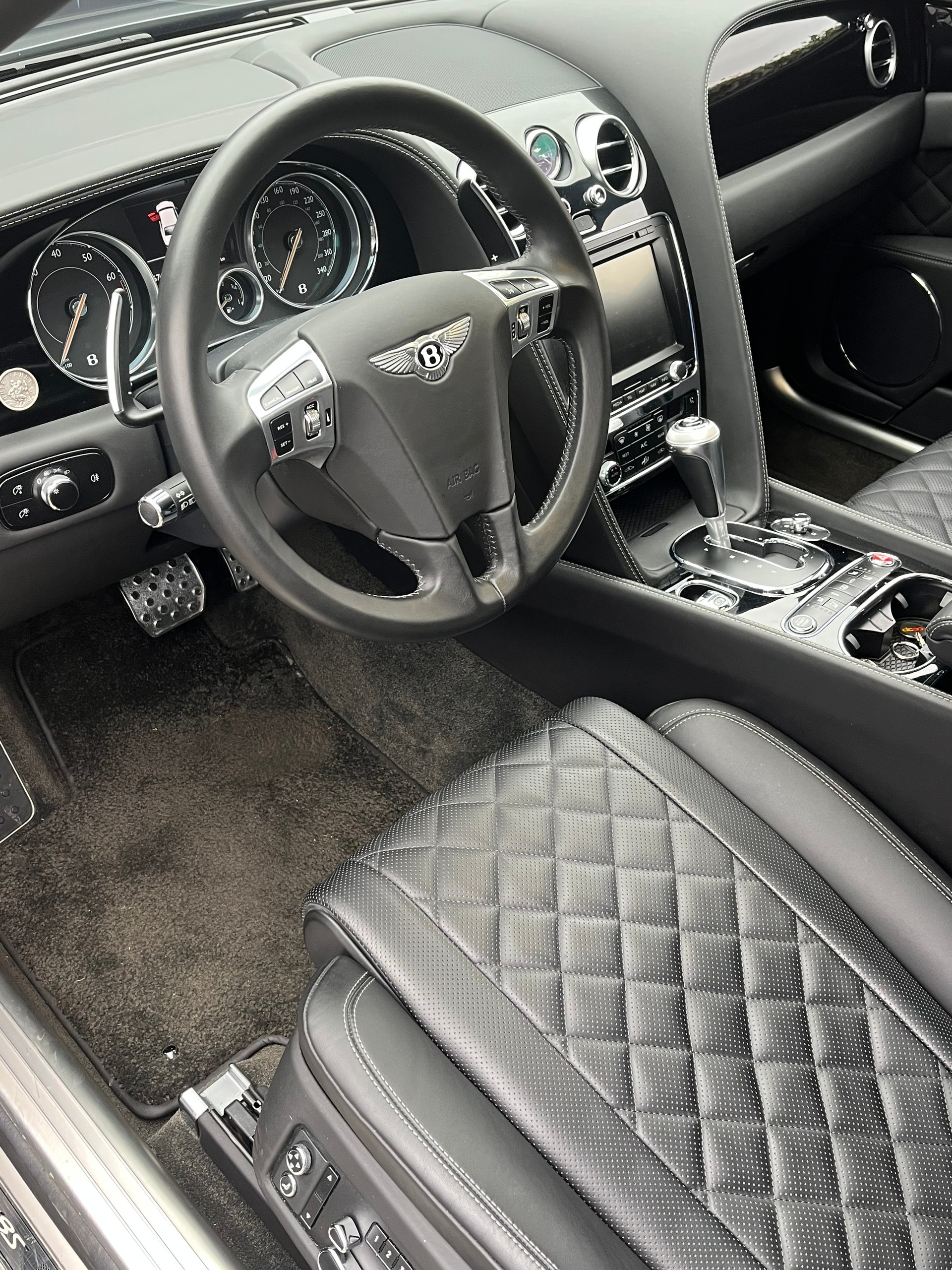 BENTLEY Flying Spur V8 S-image-4