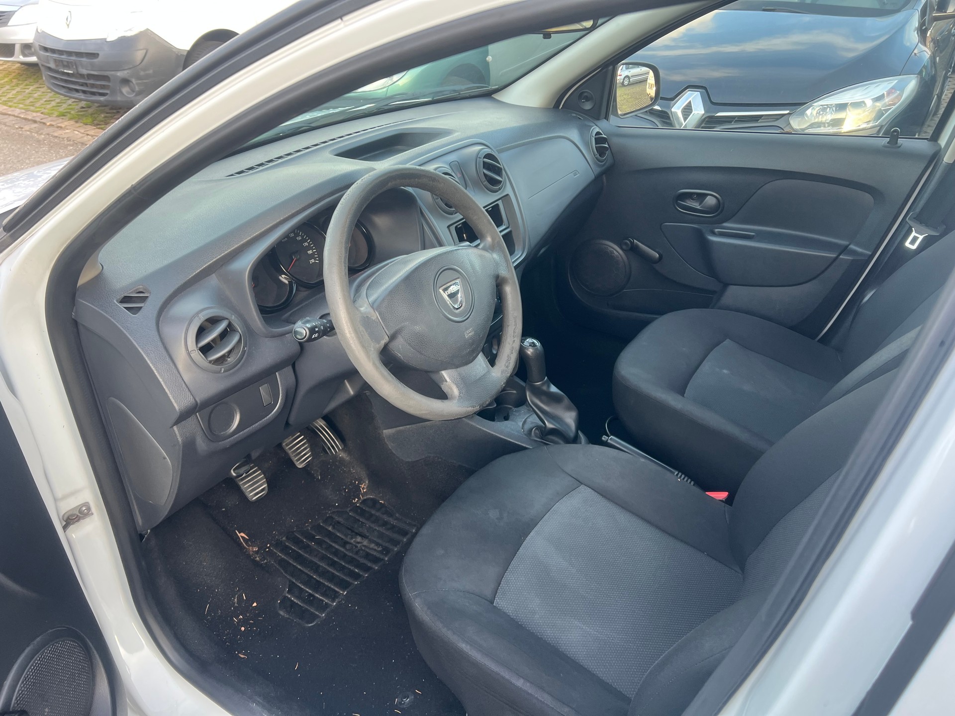 DACIA Sandero 1.2 Ambiance-image-7