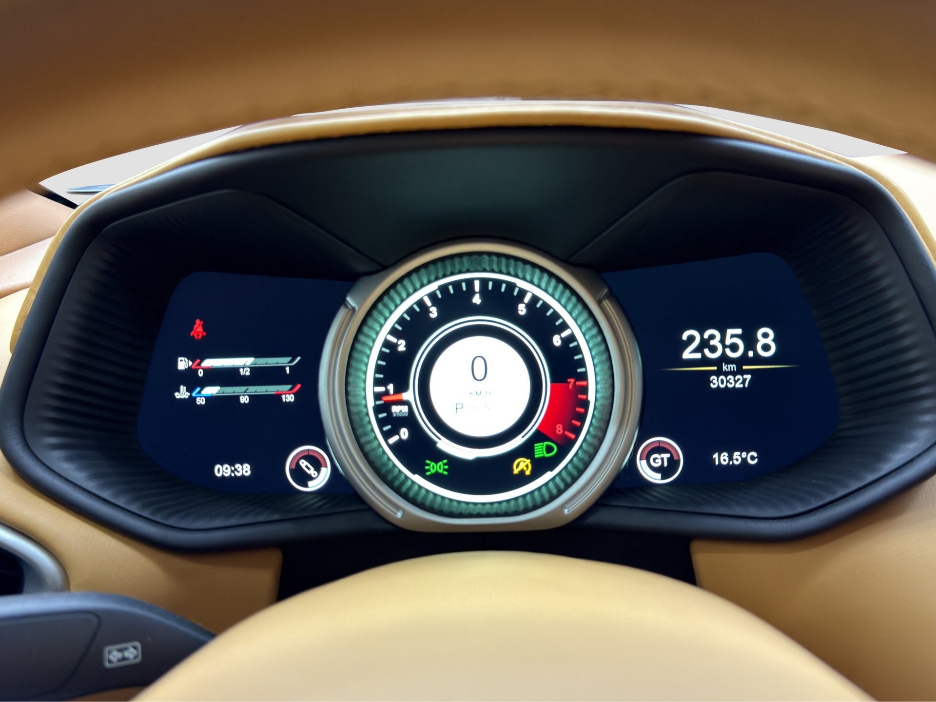 ASTON MARTIN DB11 V12 Launch Edition Touchtronic 3-image-8