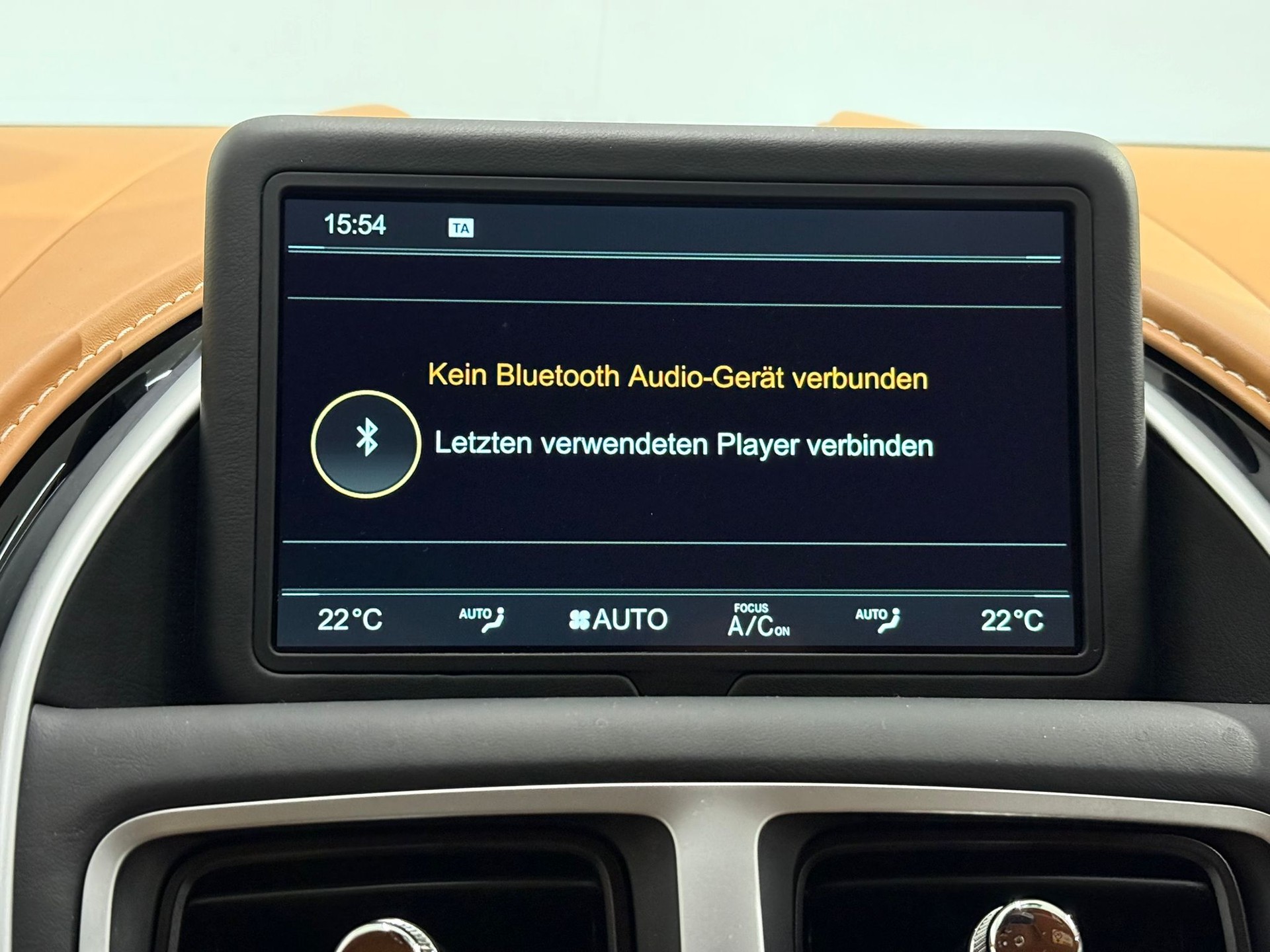 ASTON MARTIN DB11 V12 Launch Edition Touchtronic 3-image-23