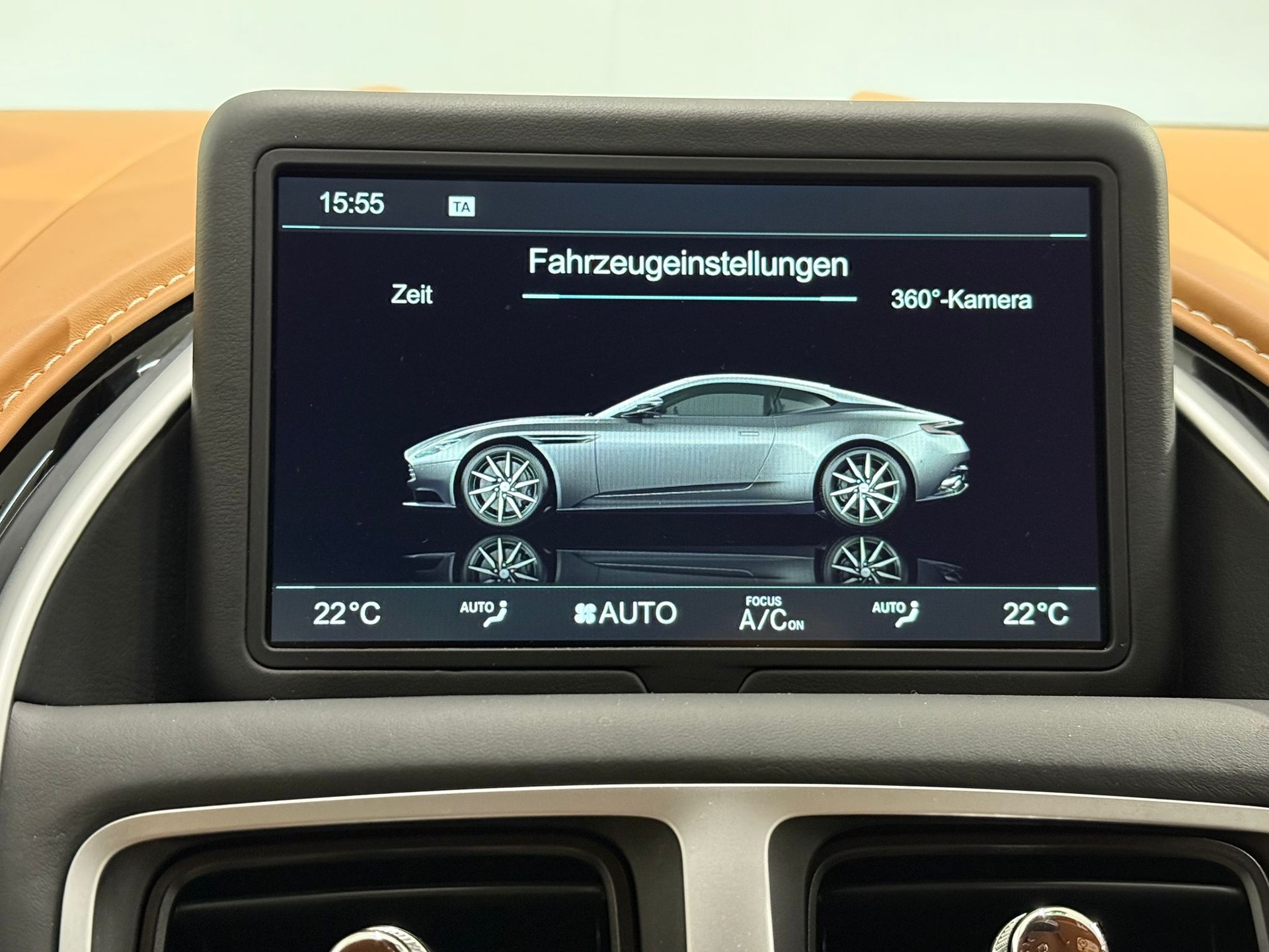 ASTON MARTIN DB11 V12 Launch Edition Touchtronic 3-image-19