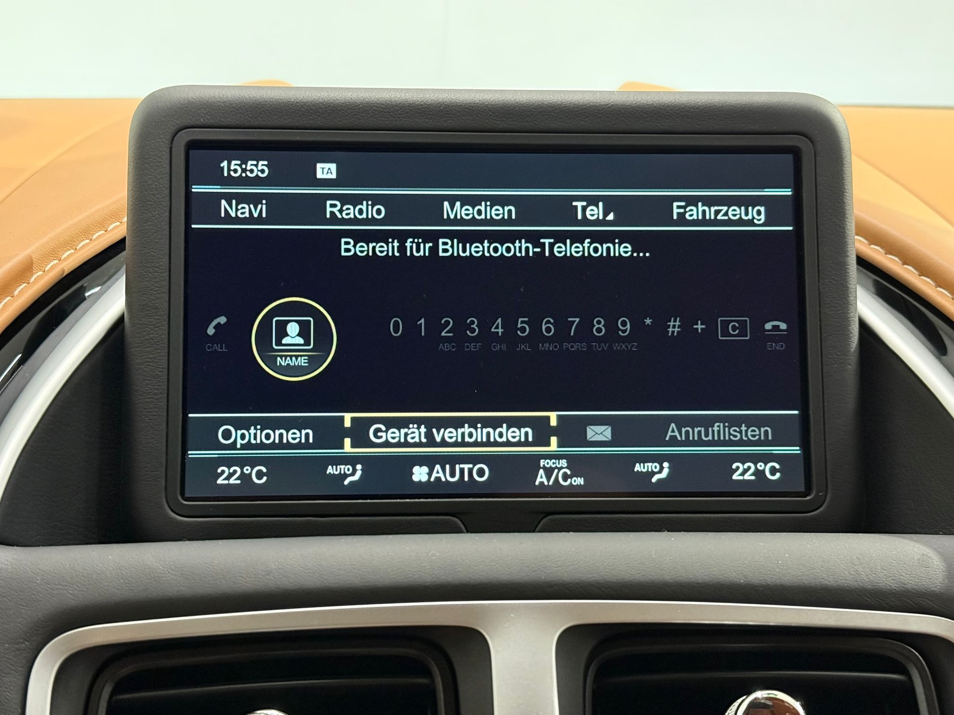ASTON MARTIN DB11 V12 Launch Edition Touchtronic 3-image-20