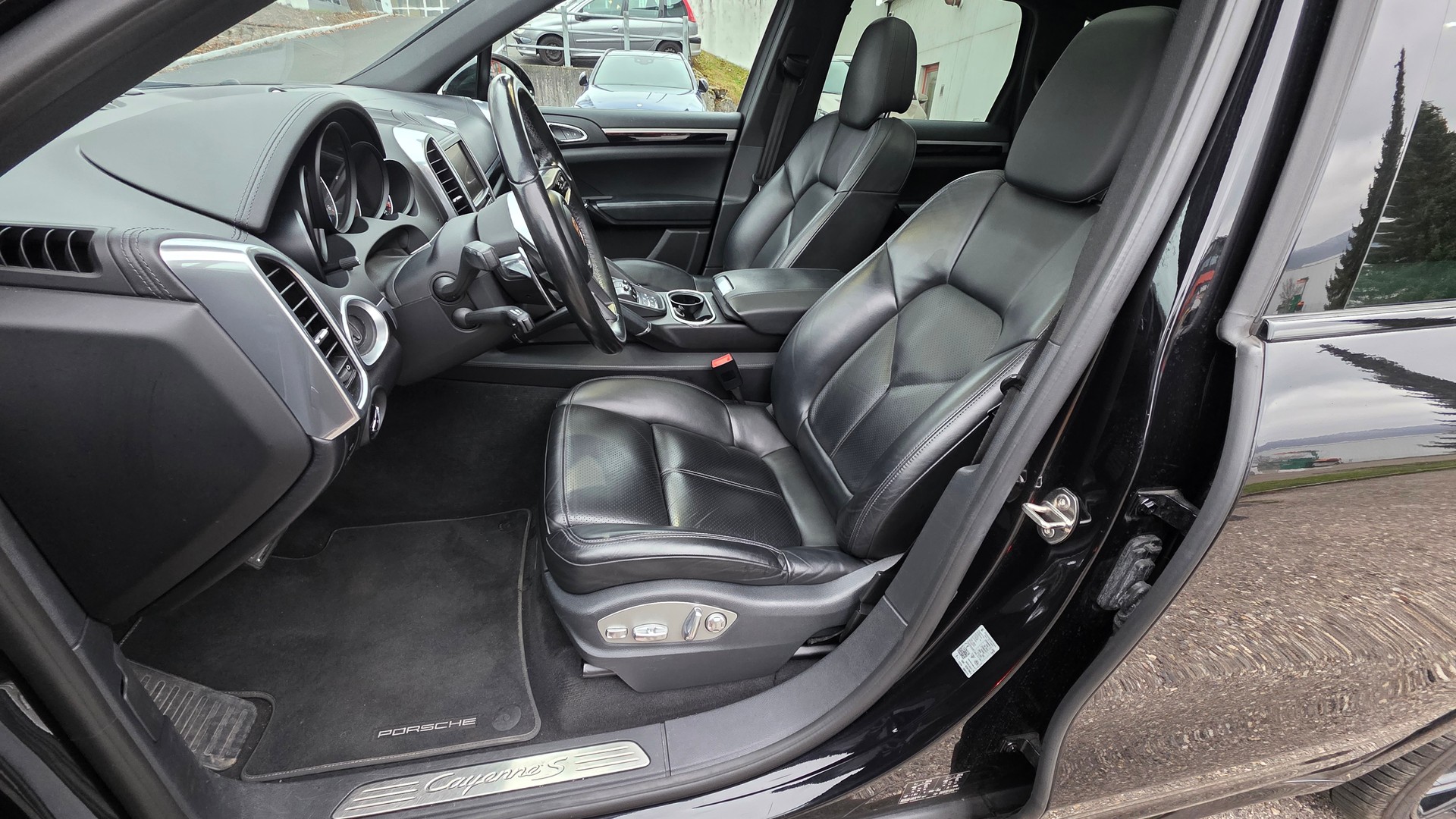 PORSCHE Cayenne S Diesel Automat-image-10