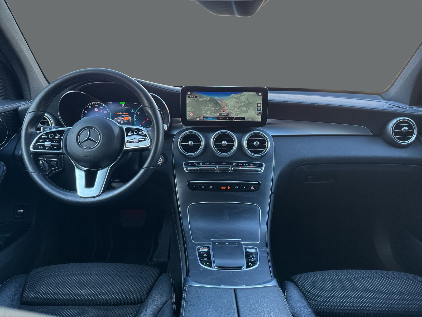 MERCEDES-BENZ GLC 200 AMG Line 4Matic-image-12