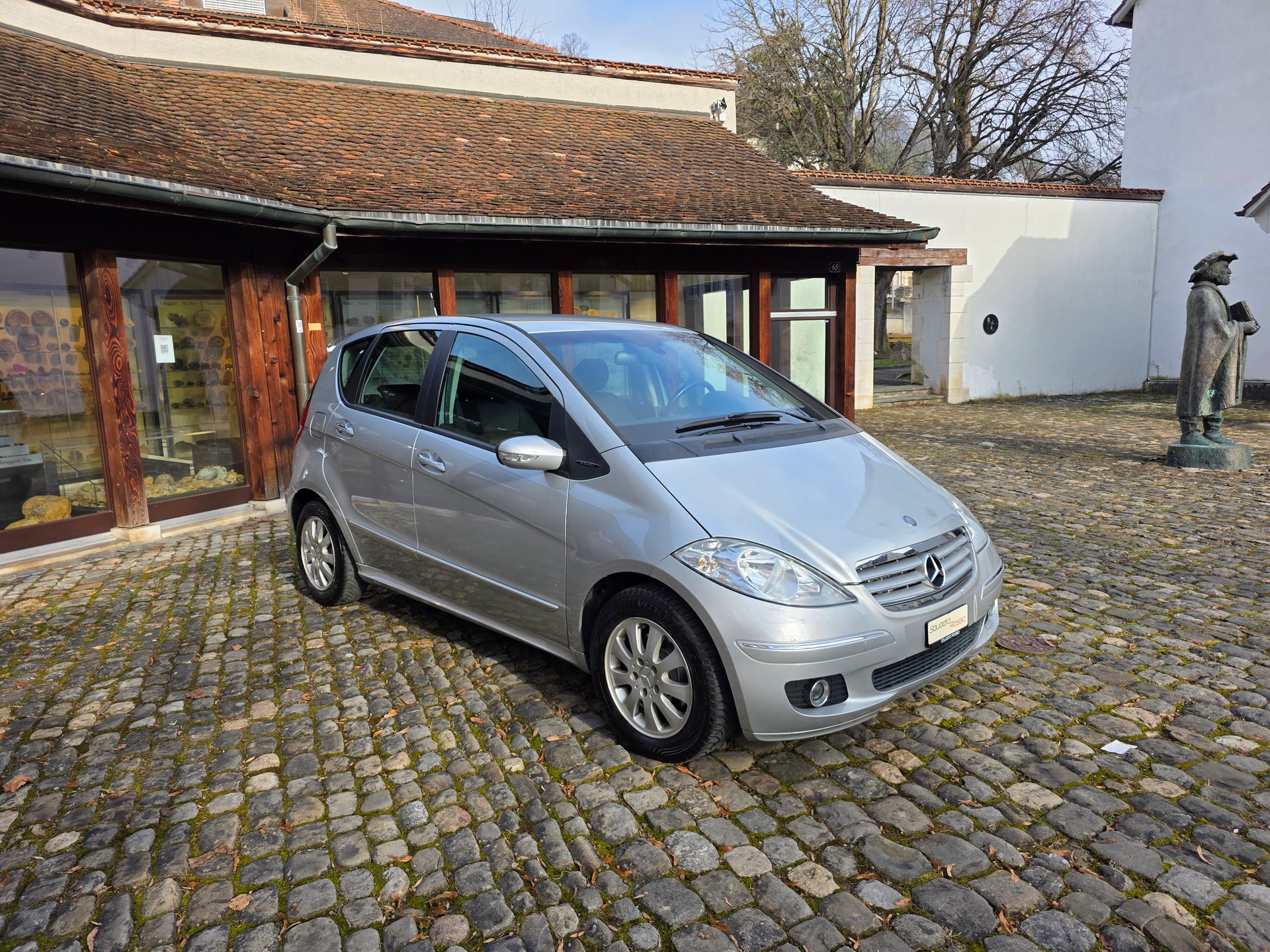 MERCEDES-BENZ A150 Eleganze Automatikgetriebe-image-1