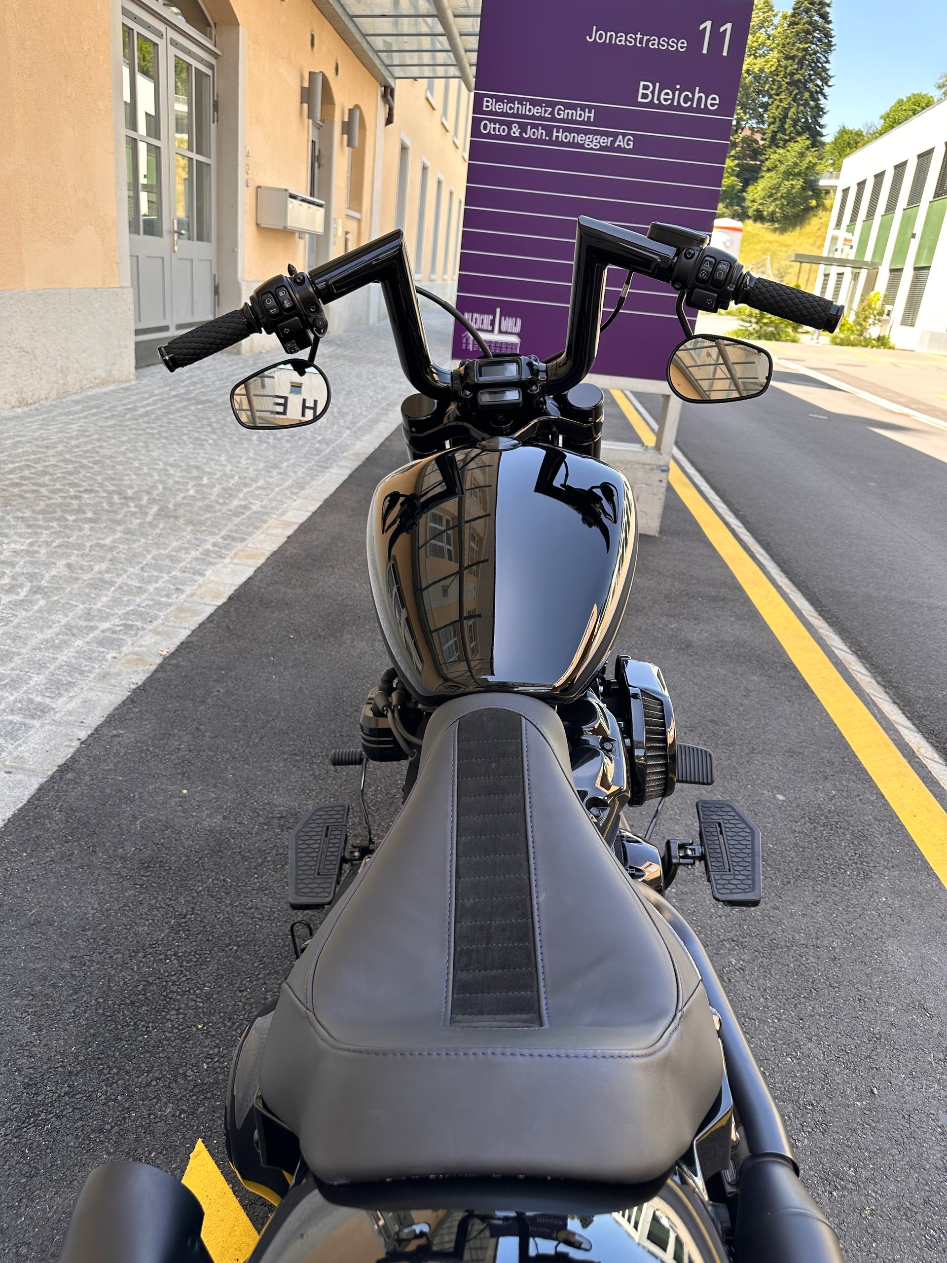 HARLEY-DAVIDSON FXBRS Breakout 114 ABS-image-3