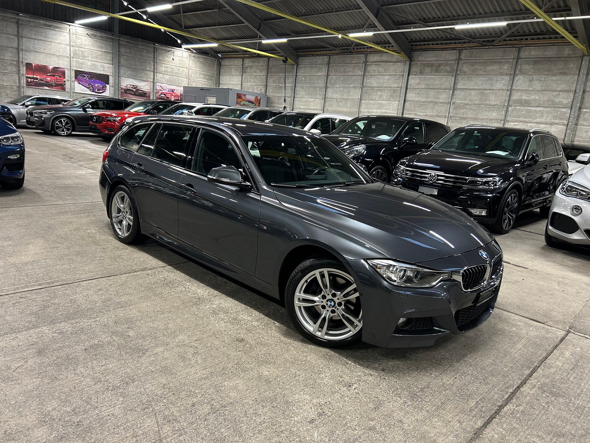BMW 320d xDrive M Sportpaket Touring Steptronic