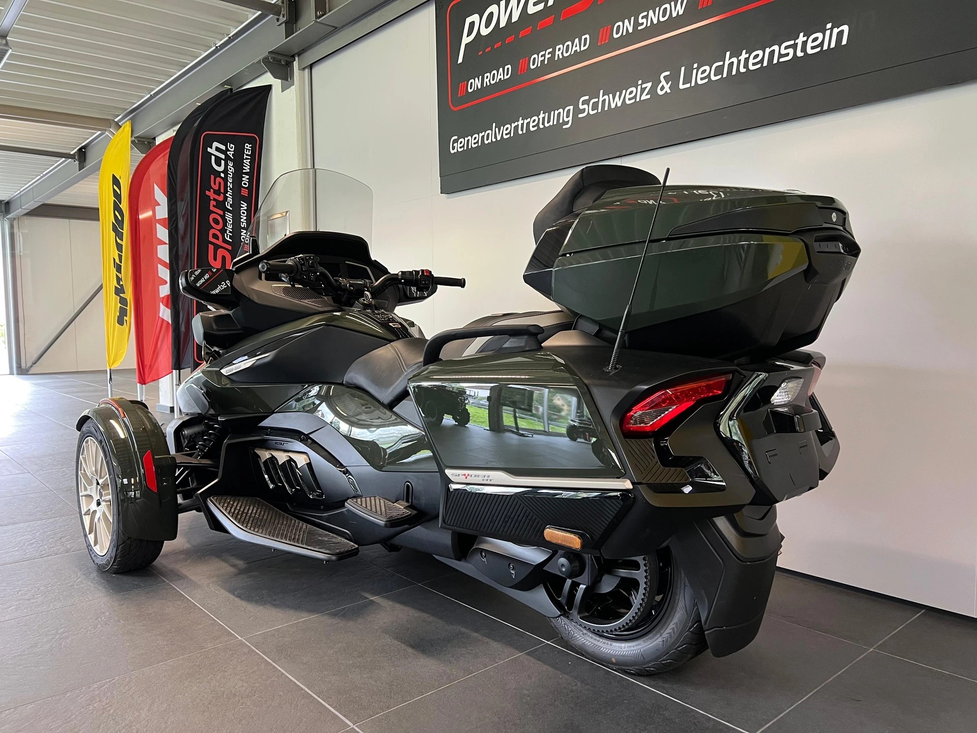 CAN-AM Spyder RT-LTD Sea Sky Edition SE6-image-6