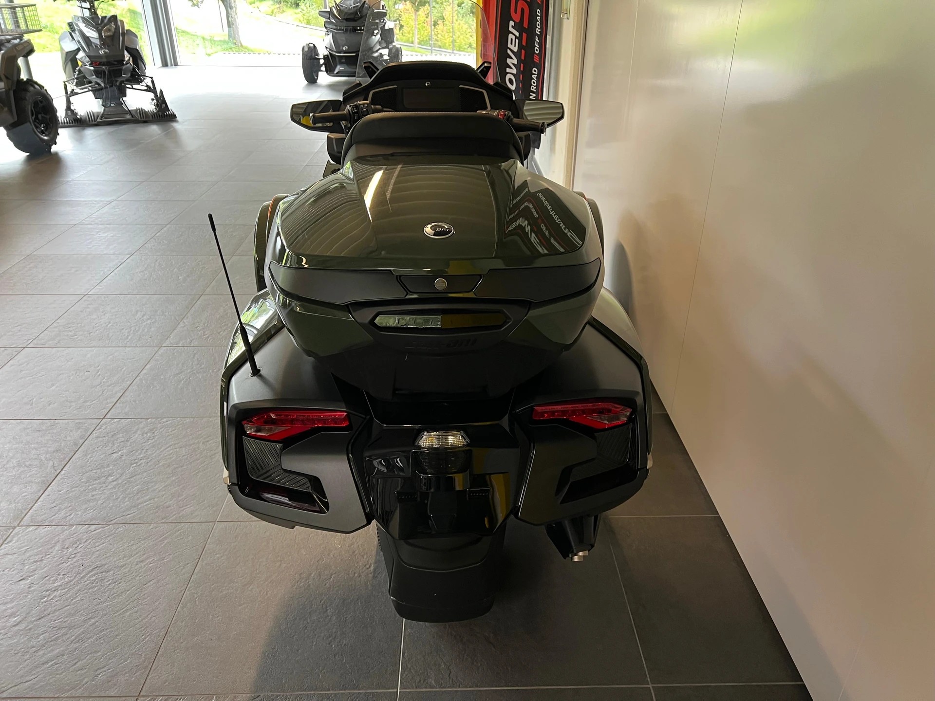 CAN-AM Spyder RT-LTD Sea Sky Edition SE6-image-12